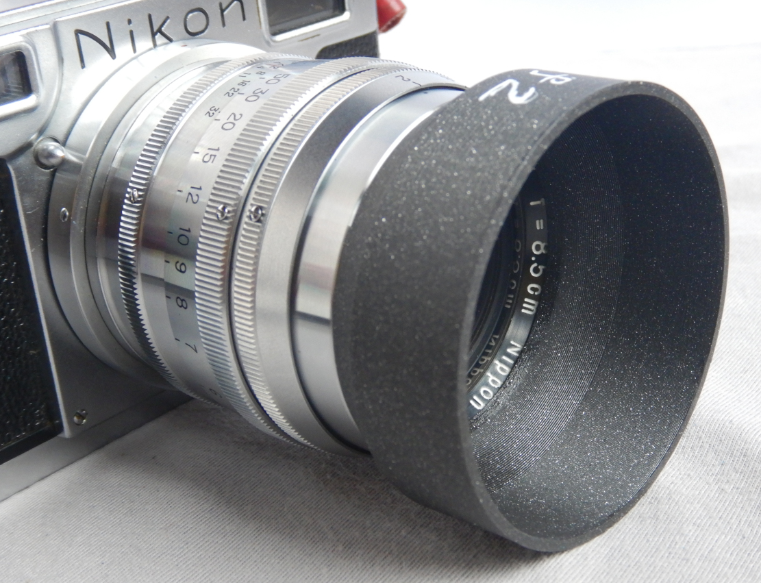 Nikon Gegenlichtblende Nikkor 8,5cm f2 Messsucher; Lens hood Nikon 8,5cm f2 rangefinder; M48 x 0,5