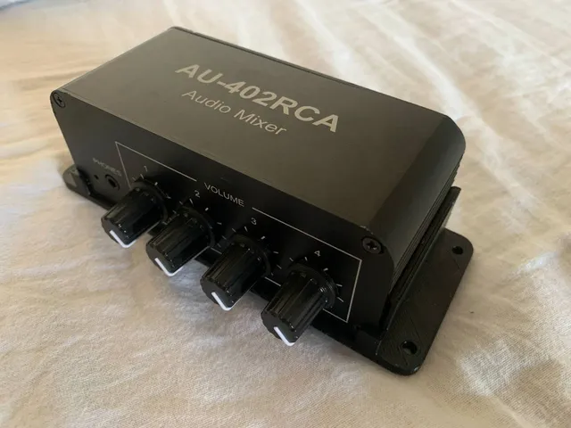 AU402RCA Mixer Mount