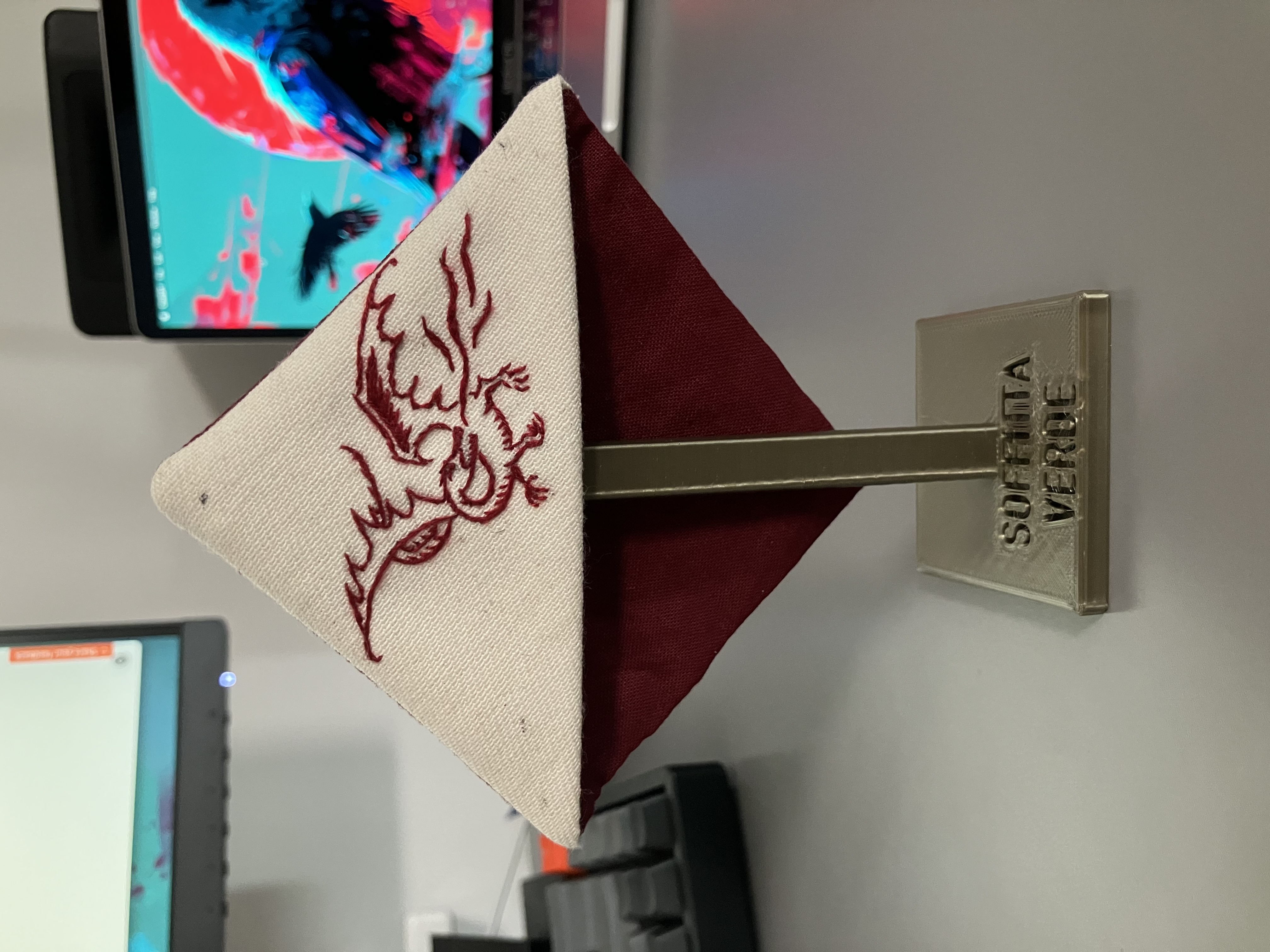 Miniatura 3 do modelo 3D Handmade Bookmark Stand