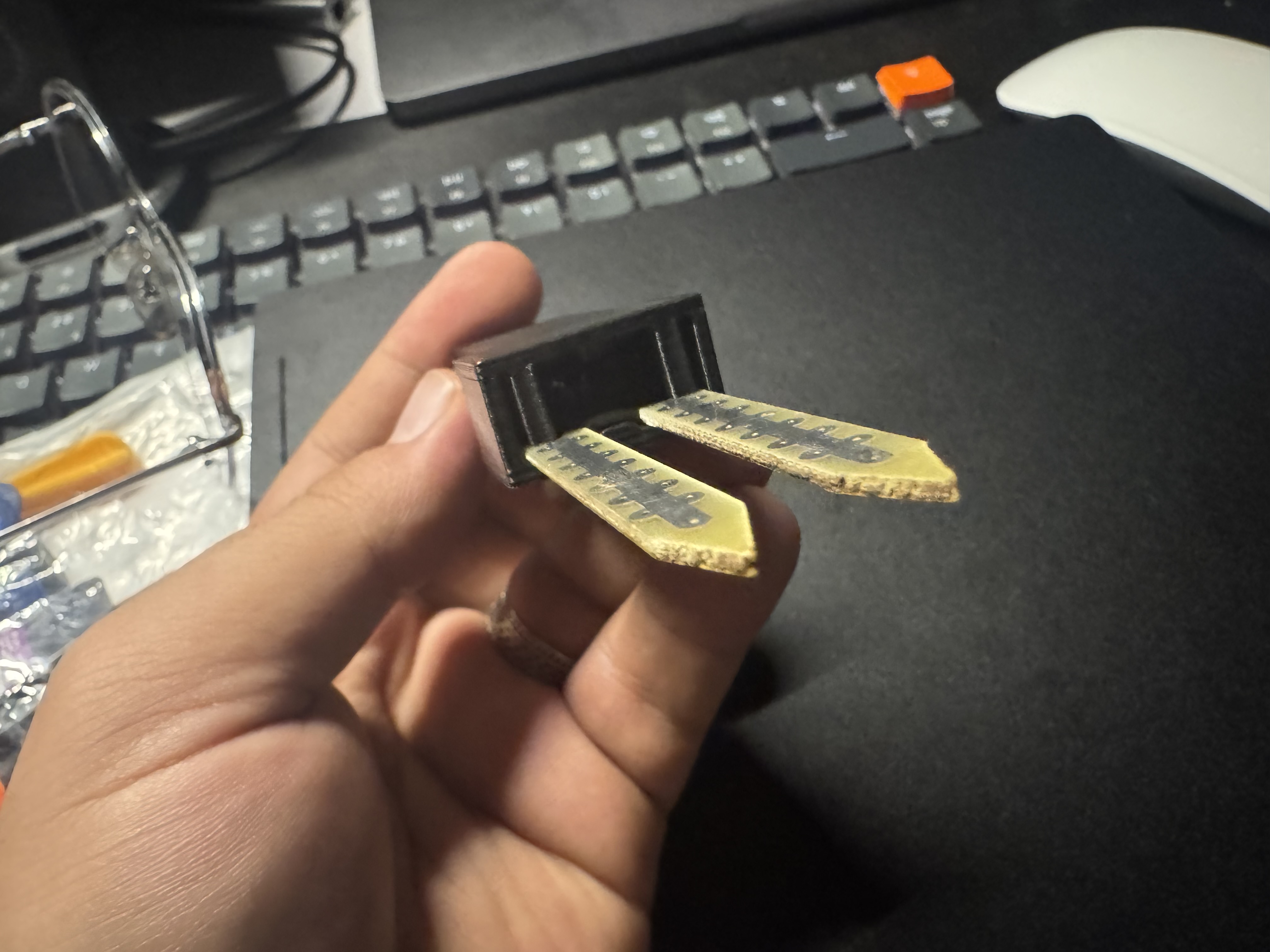 Moisture sensor enclosure — miniatura 4