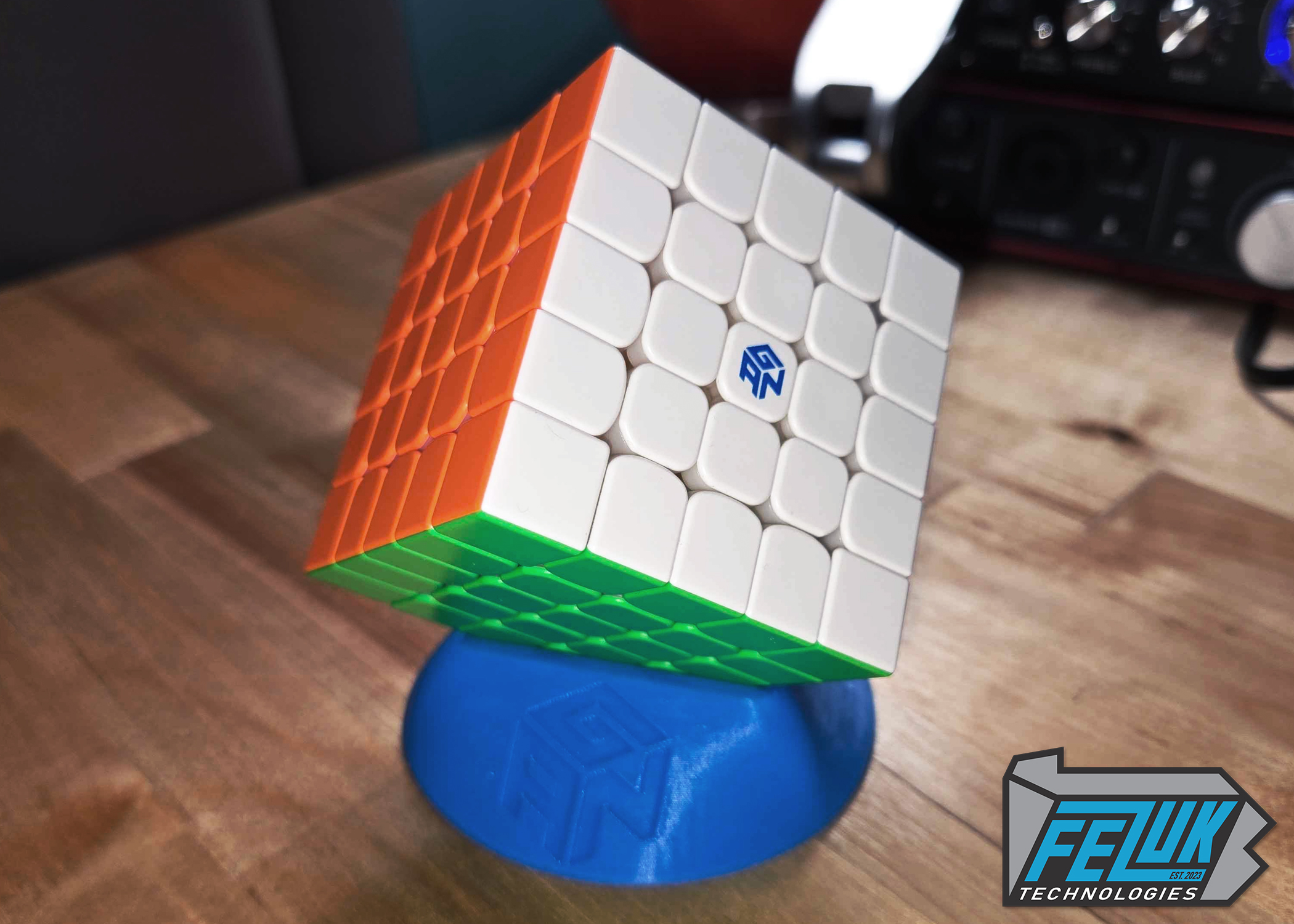 Rubik's Cube Display Stand
