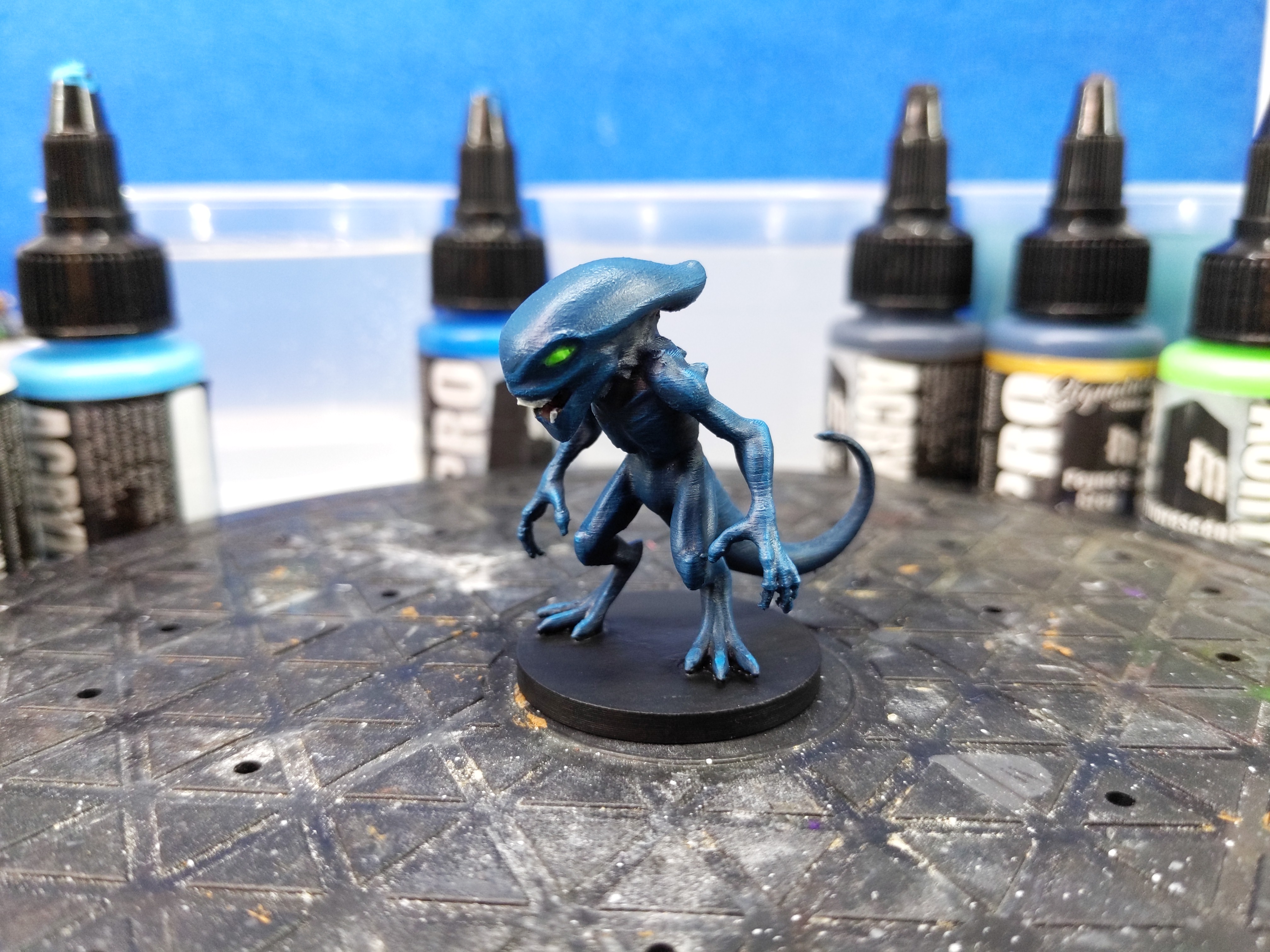 Alien creature miniature