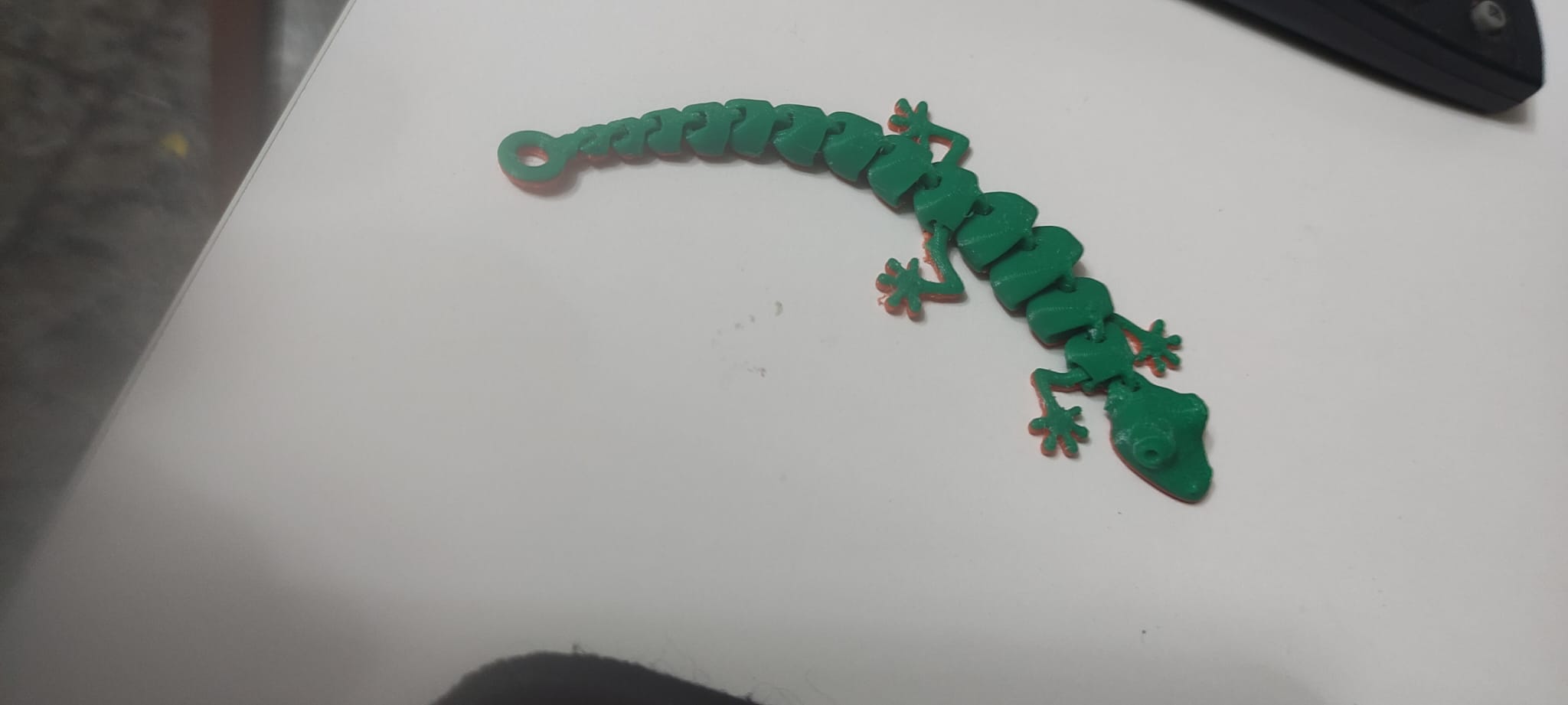 llavero babylizard 2 colores