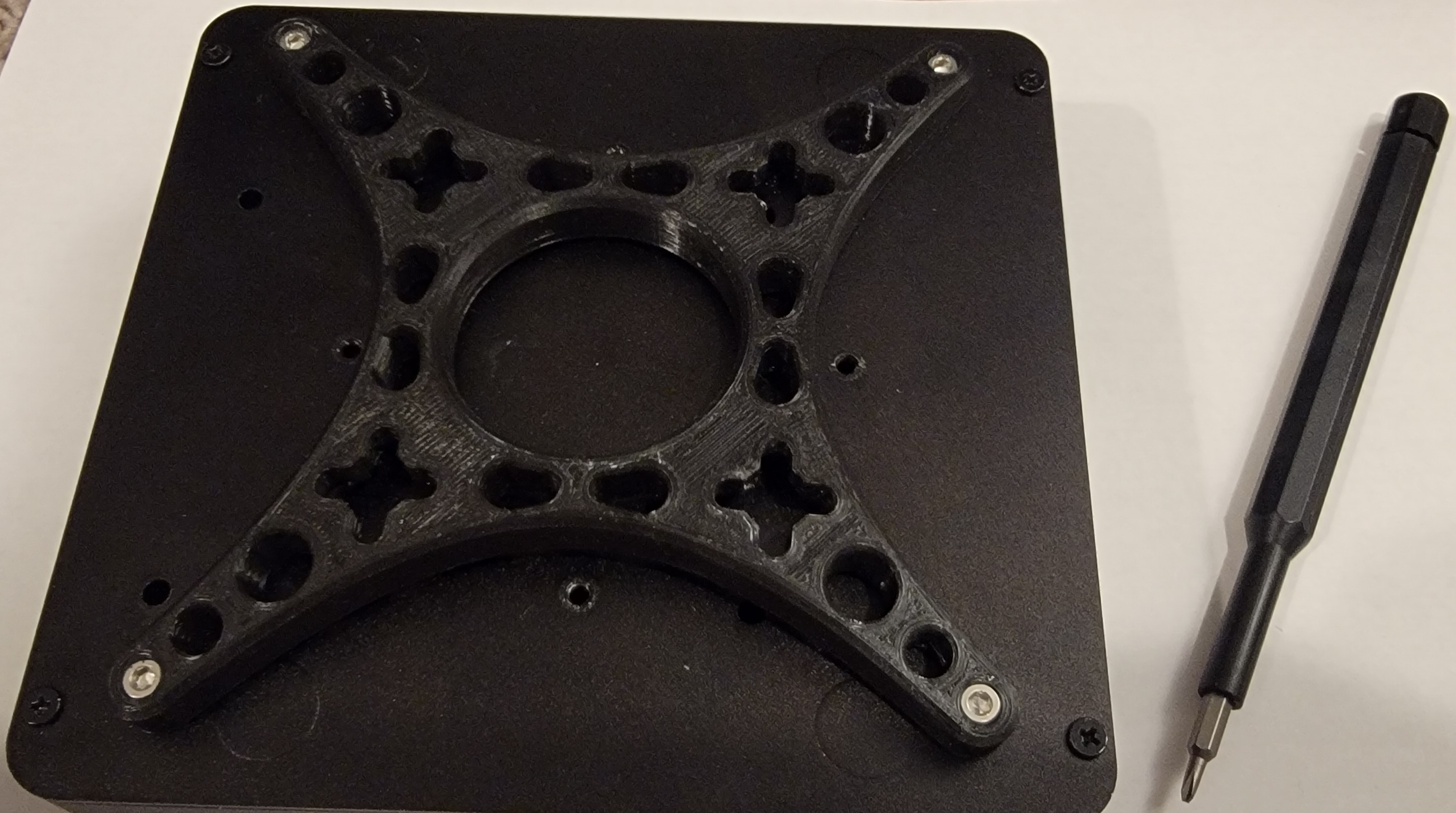 VESA 100 Mini Wall Mount