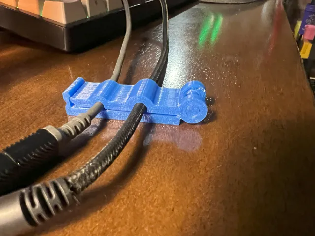 Dual Cable Clip for 3-5 mm cables