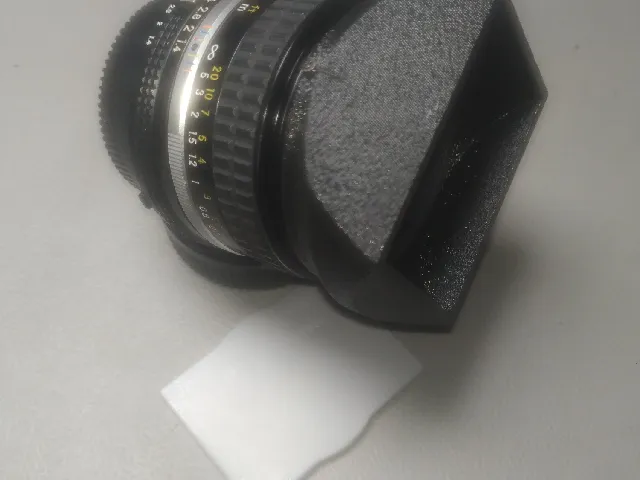 Slip on Compact Hood + Cover for 50mm prime lens with 52mm dia. filter ring.