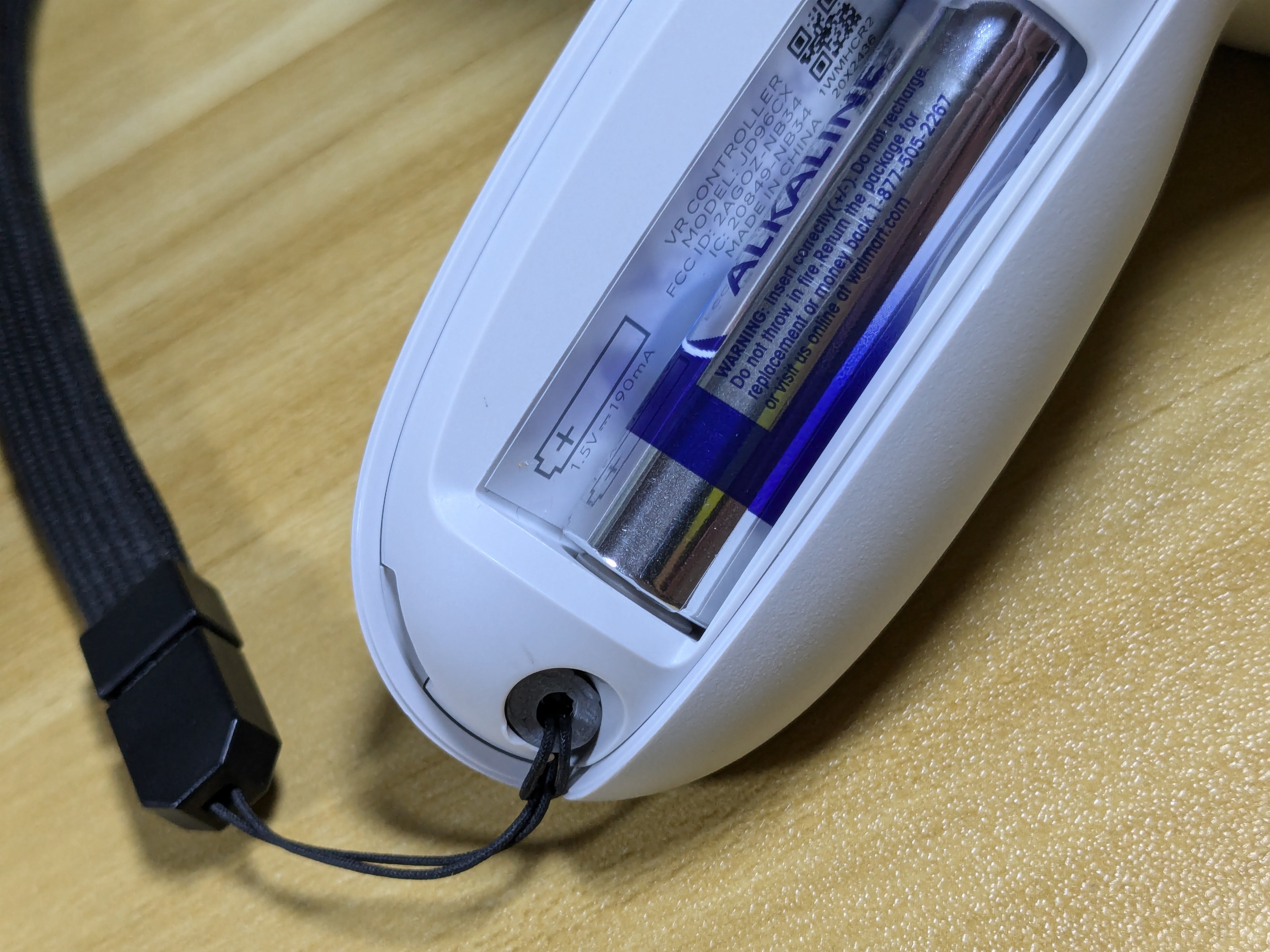 Oculus Quest 2 Controller Strap Adapter — thumbnail 4