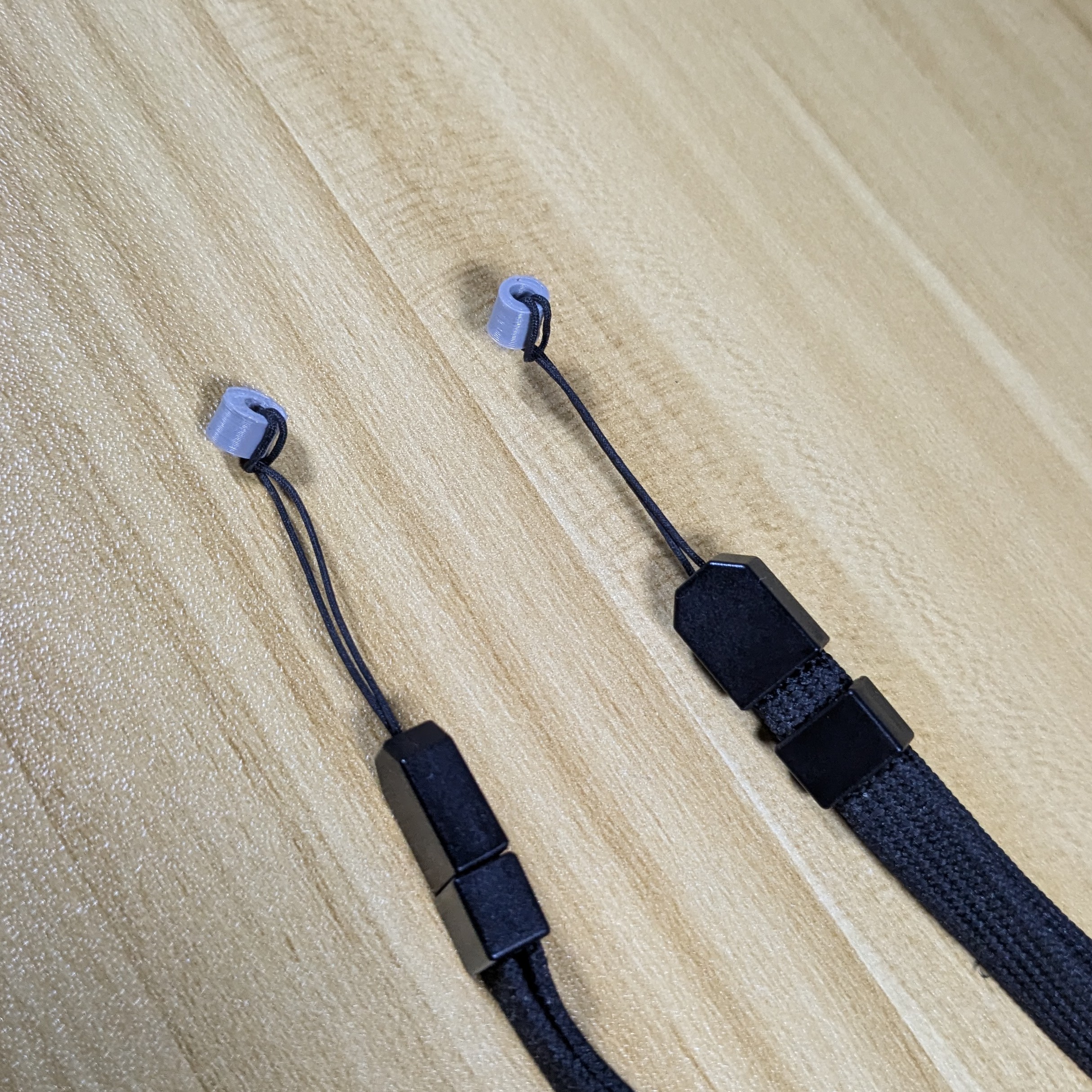 Oculus Quest 2 Controller Strap Adapter — thumbnail 5