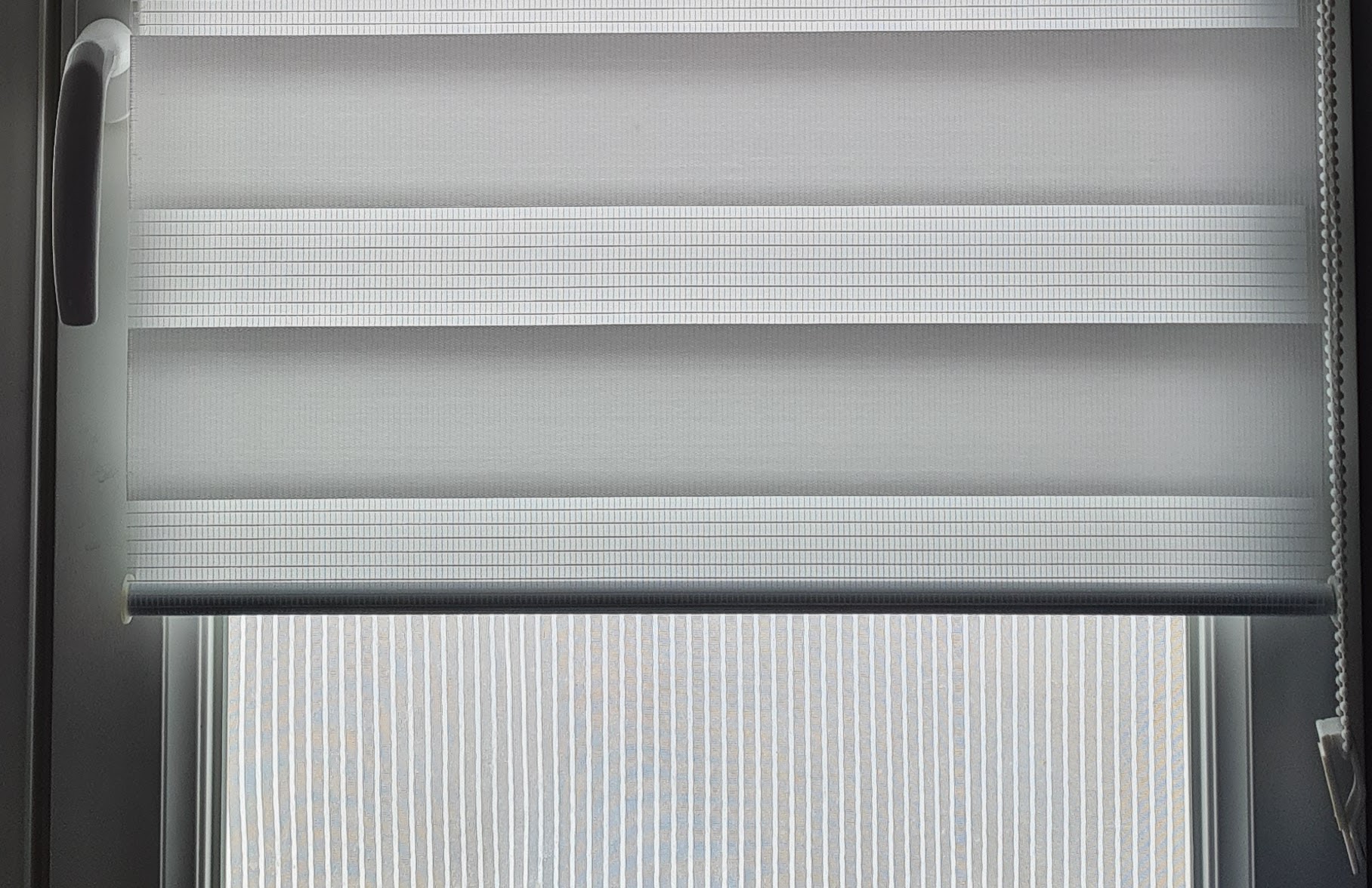 Roller blind bar end - Embout de barre de store déroulant