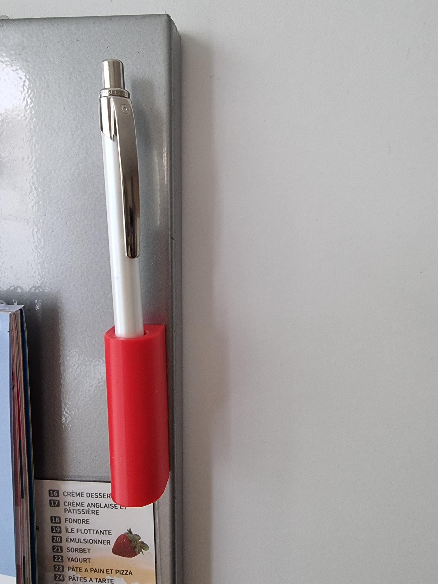 Porte stylo pour frigo