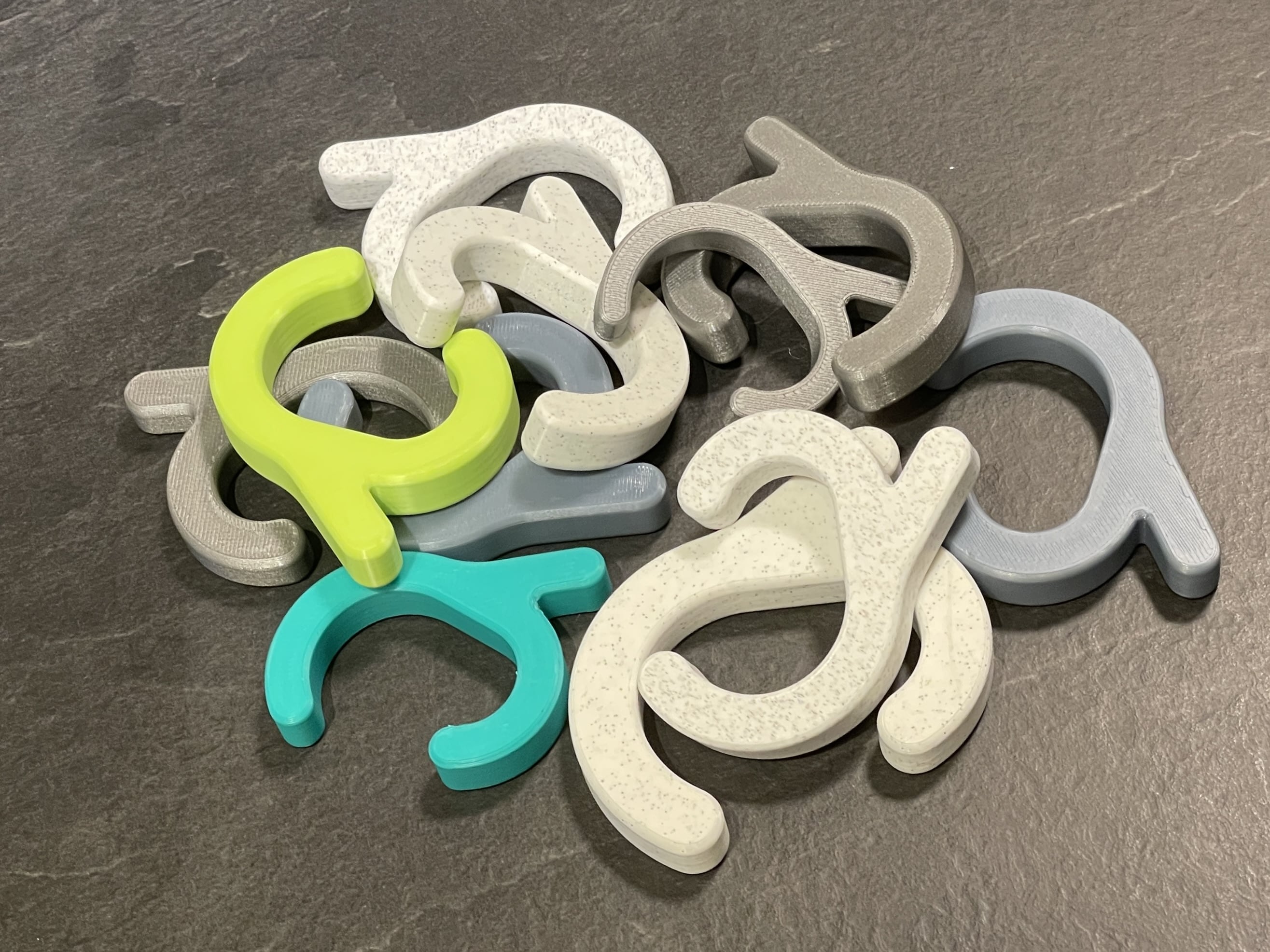 Miniatura 2 do modelo 3D Small Desk Hook
