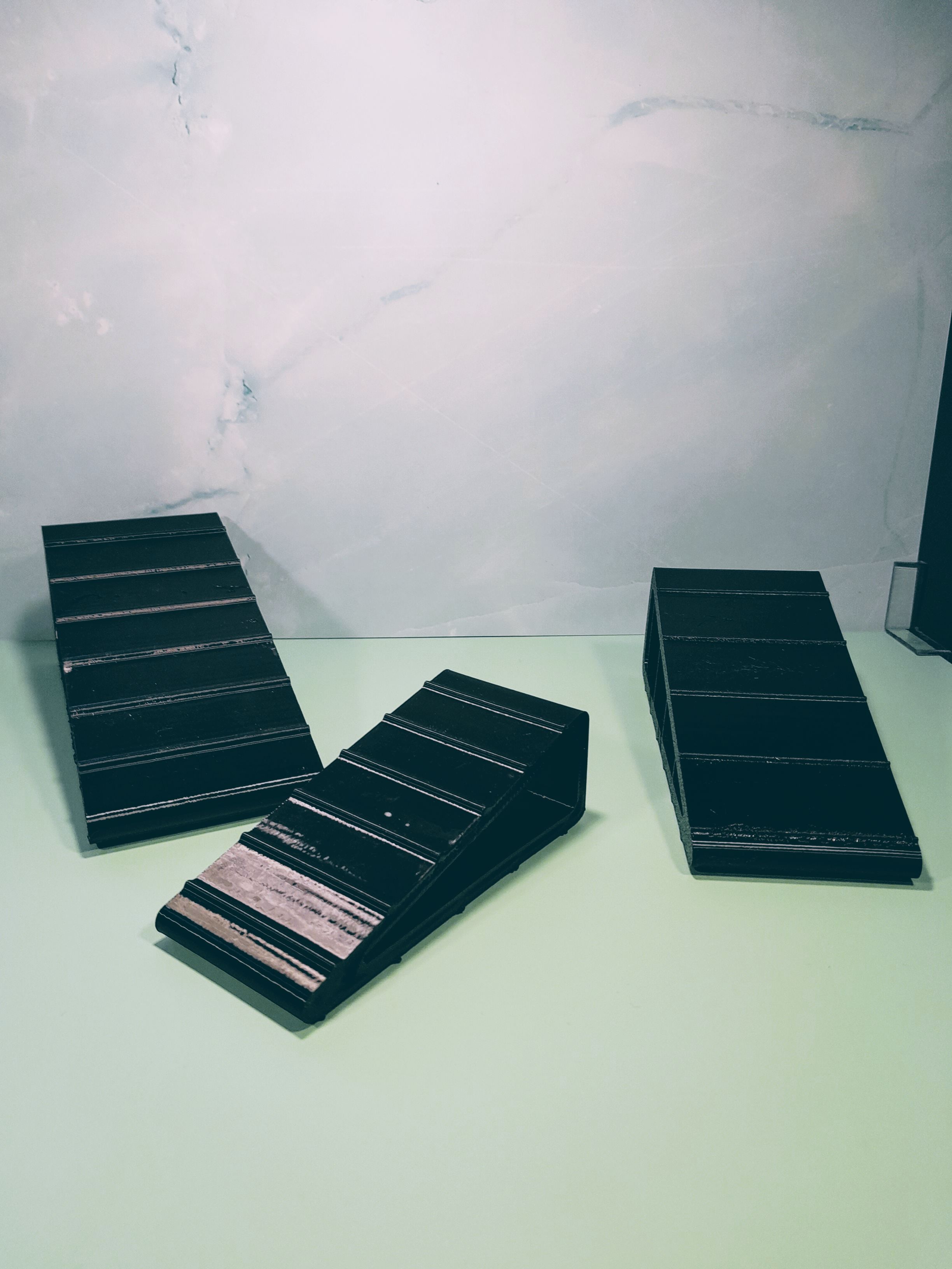 Doorstops in 3 sizes with less and more flex