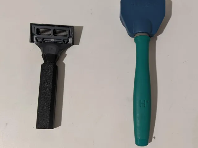 Travel Harry's Razor Handle and Cover