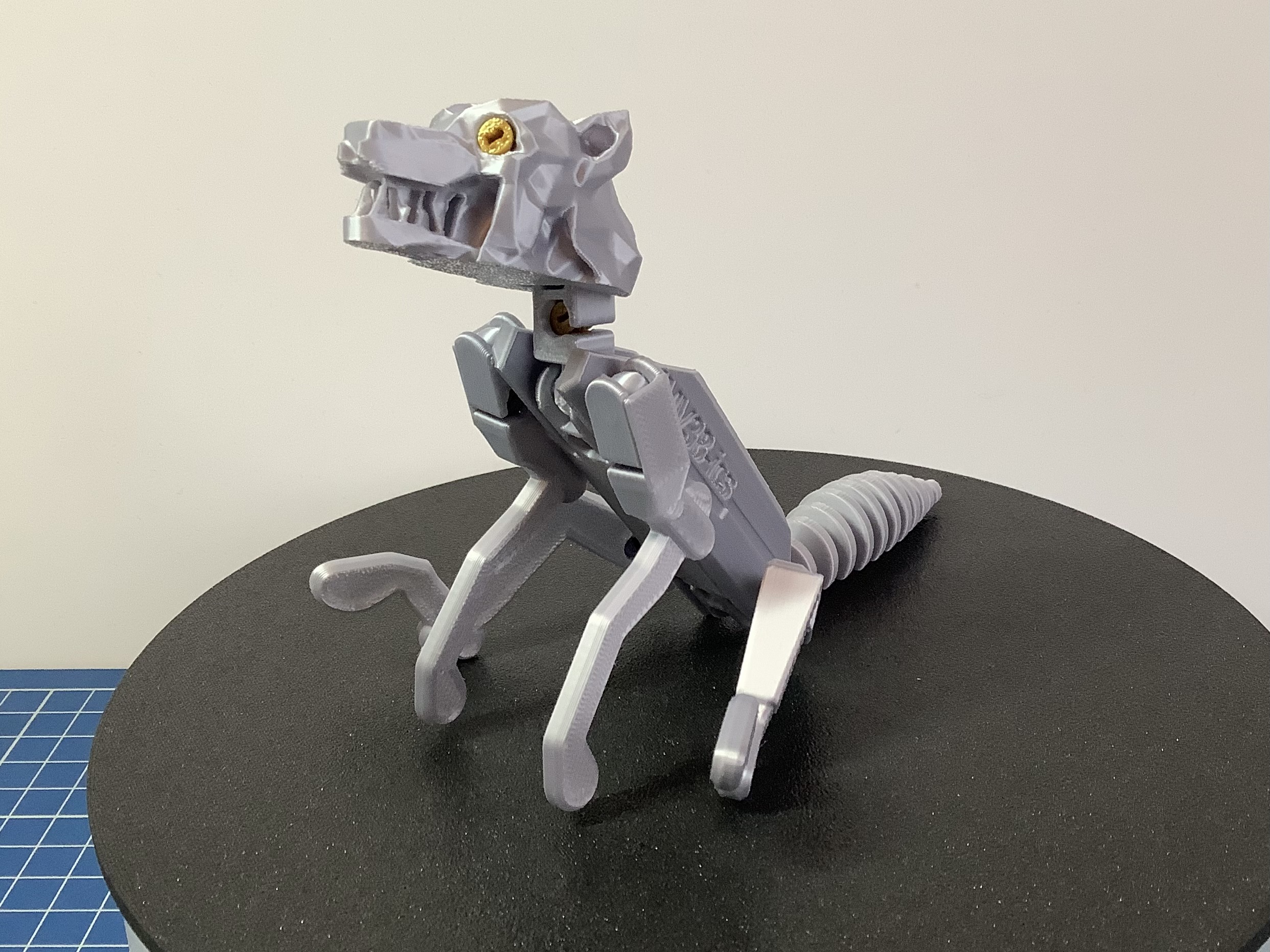 Miniatura 3 do modelo 3D robot wolf