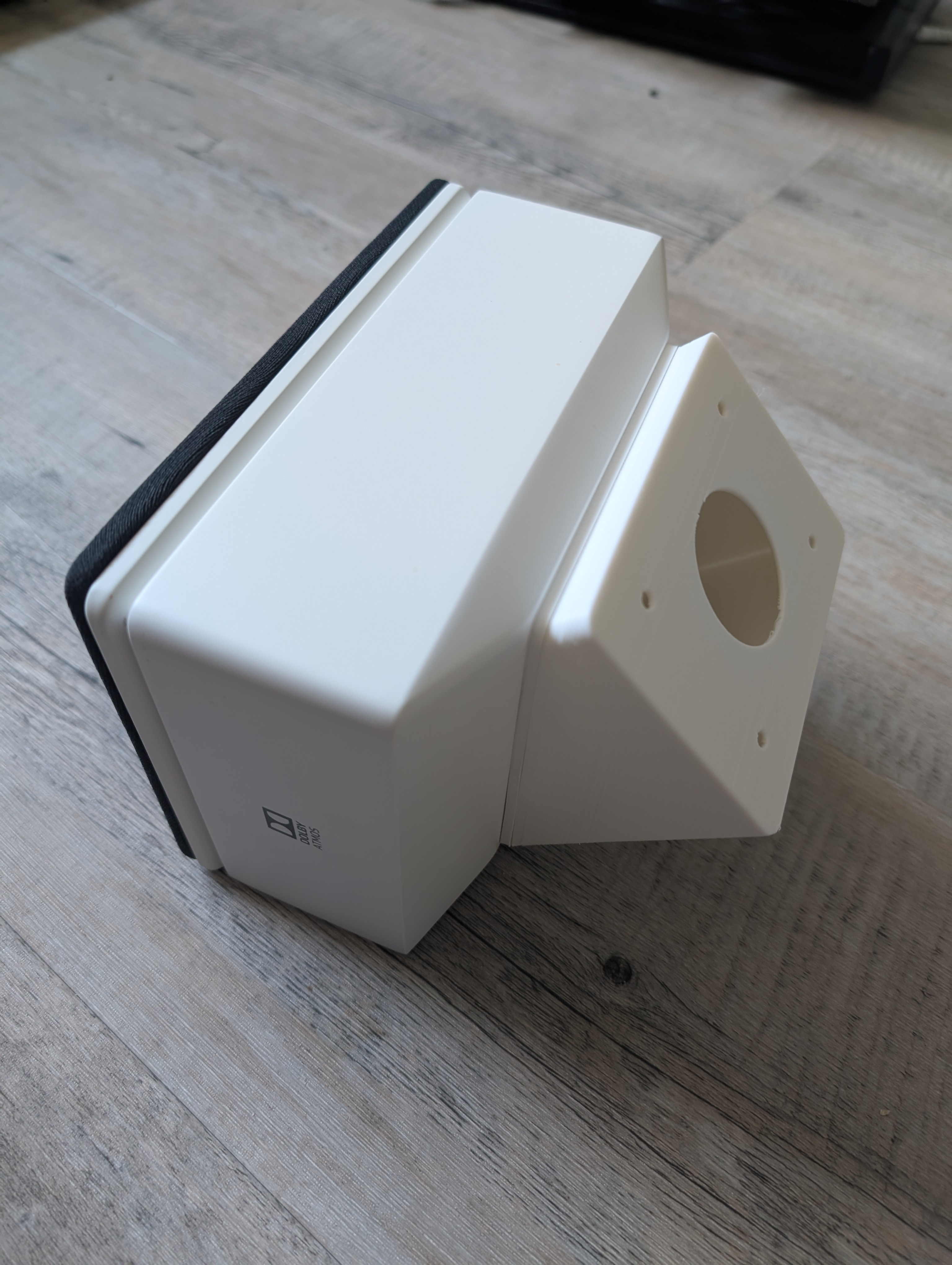 Ceiling mount for Teufel Reflekt atmos speakers