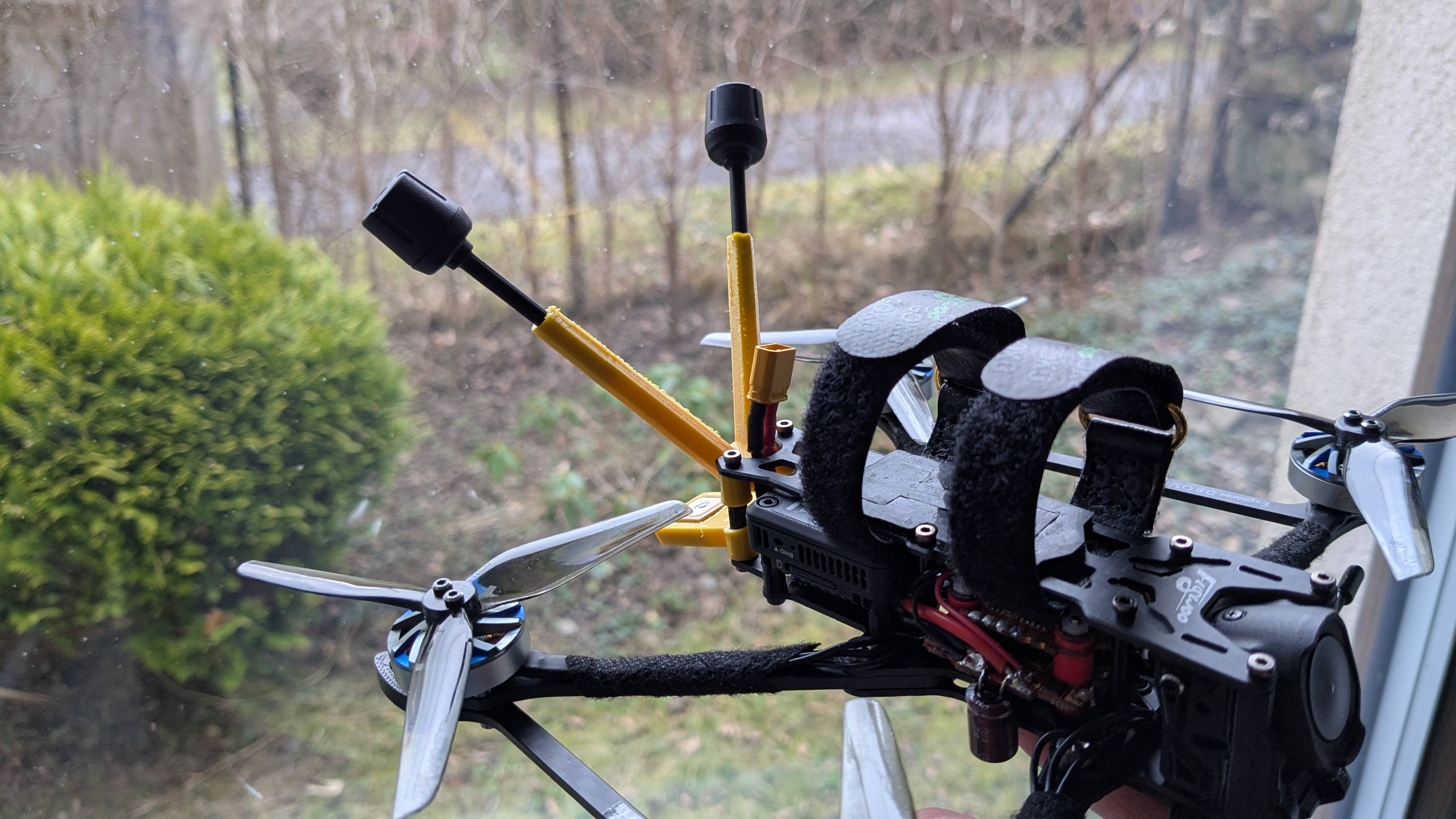 Flywoo Explorer LR4 DJI O4 antennas holder