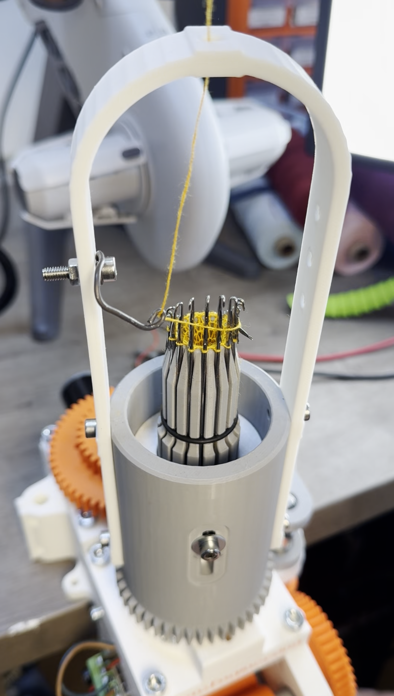 Miniatura 4 do modelo 3D Circular knitting machine Upgrade