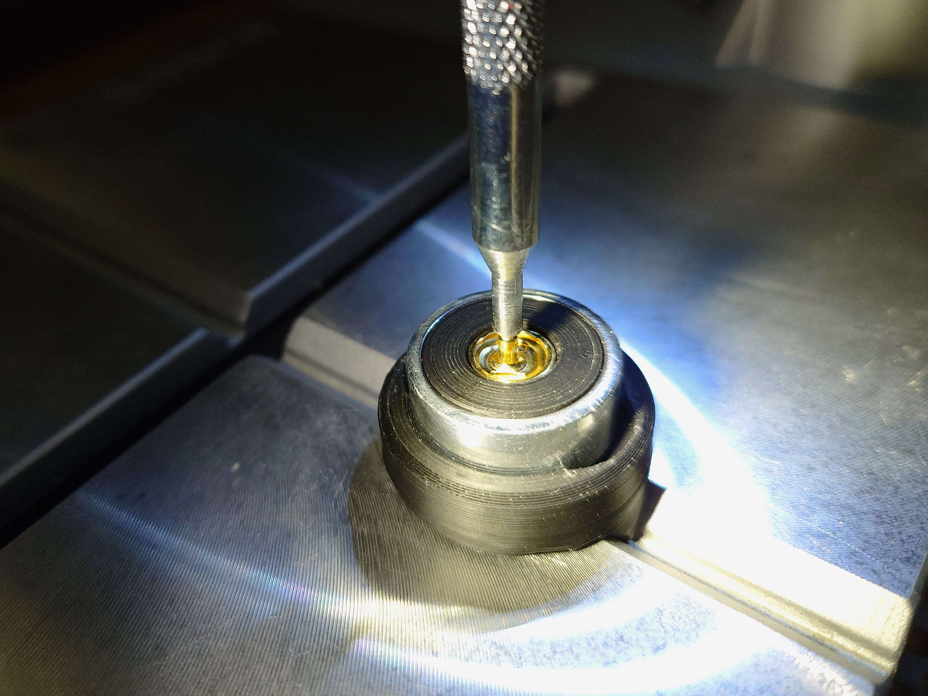 Snap button riveting tool improvements — miniatura 3