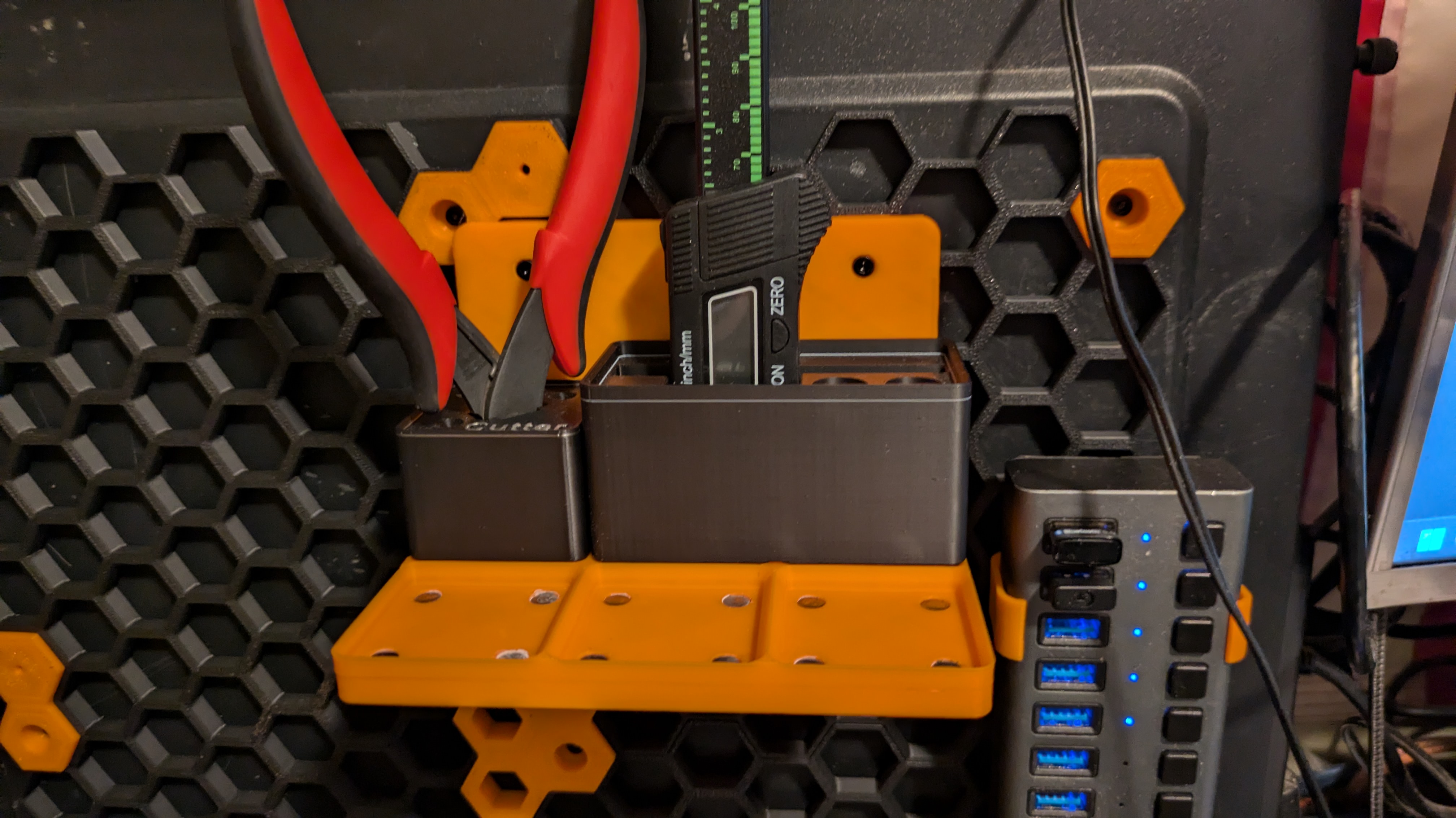Honeycomb Storage Wall Gridfinity Base -Multiple Sizes