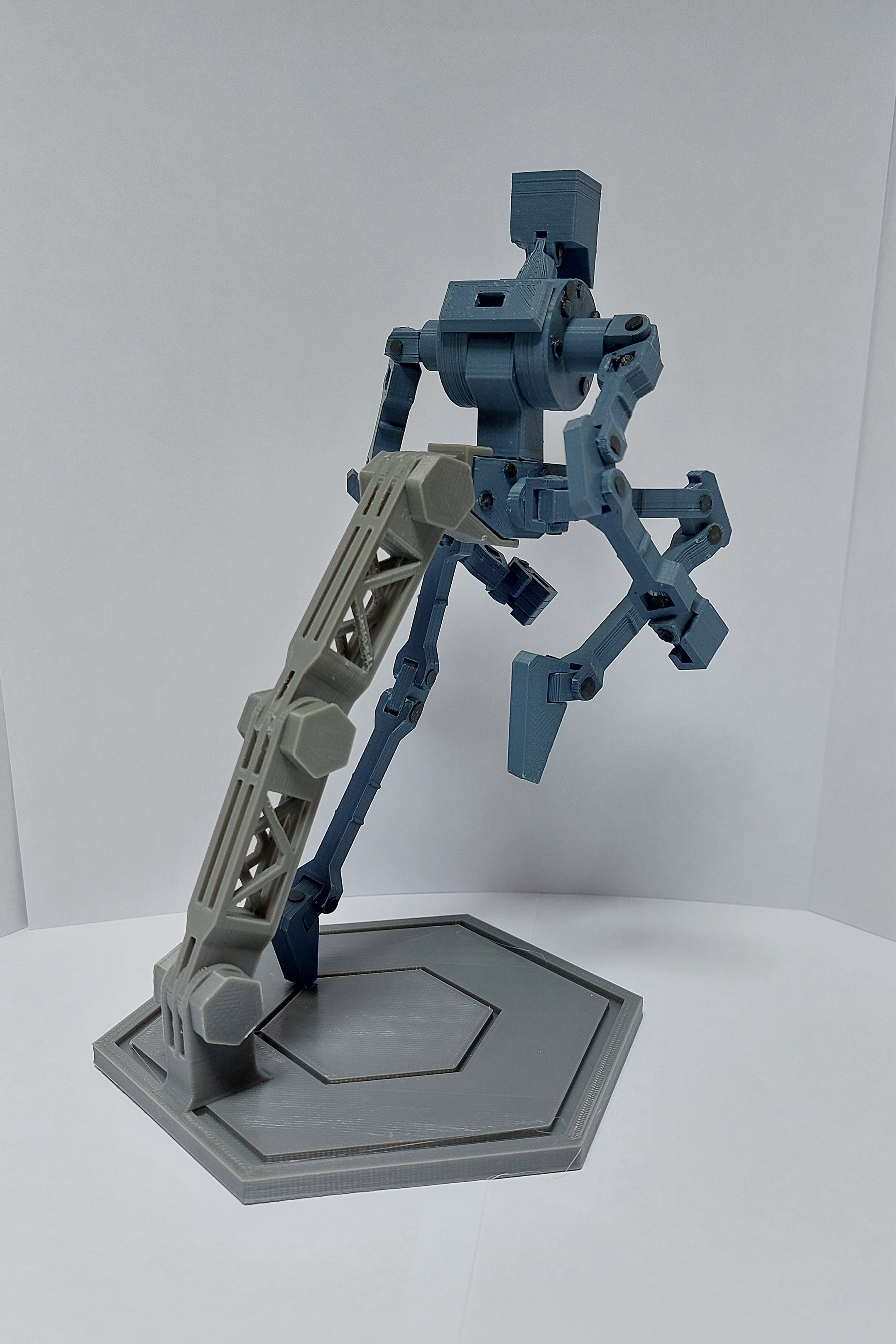 Miniatura 9 do modelo 3D Universal Stand