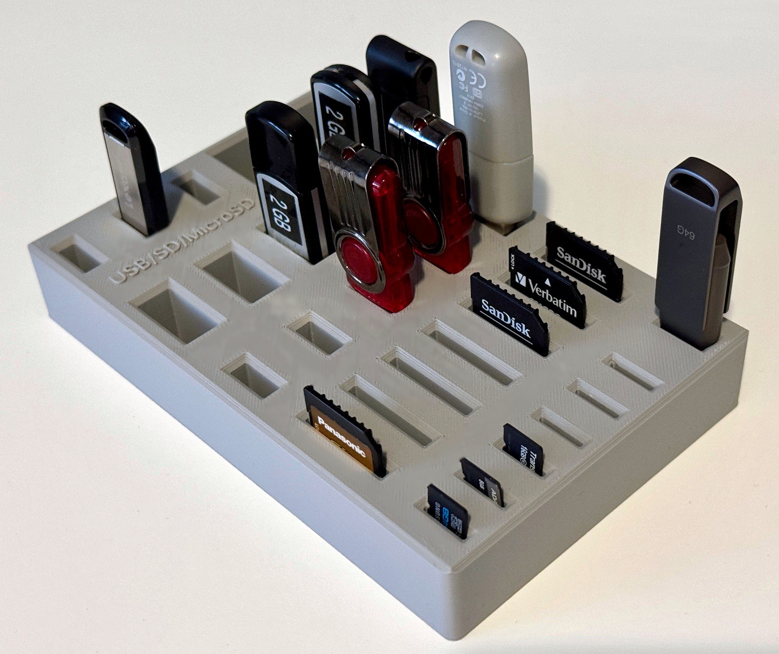 Memory Card Holder / Porte-carte mémoire
