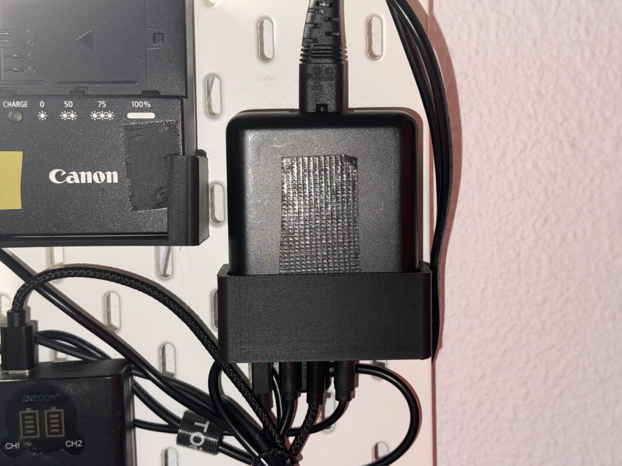Anker PowerPort Speed 5 Charger Holder for IKEA SKÅDIS
