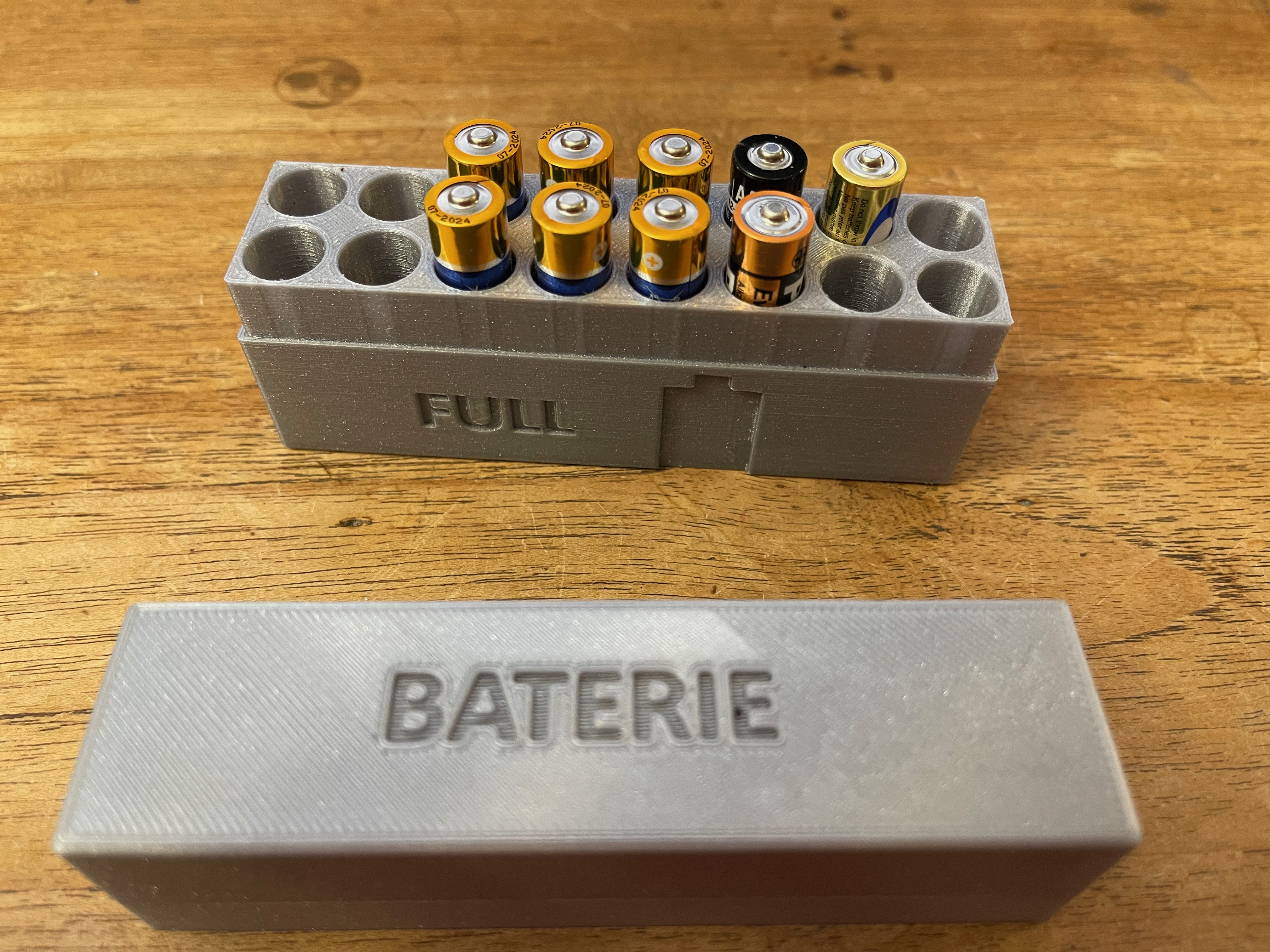 Box for 16 AA Batteries