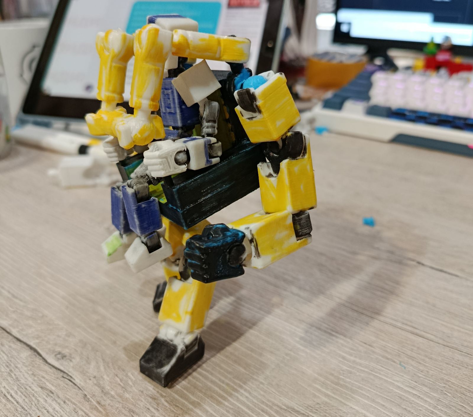 Robot for mini13 v1 — thumbnail 3