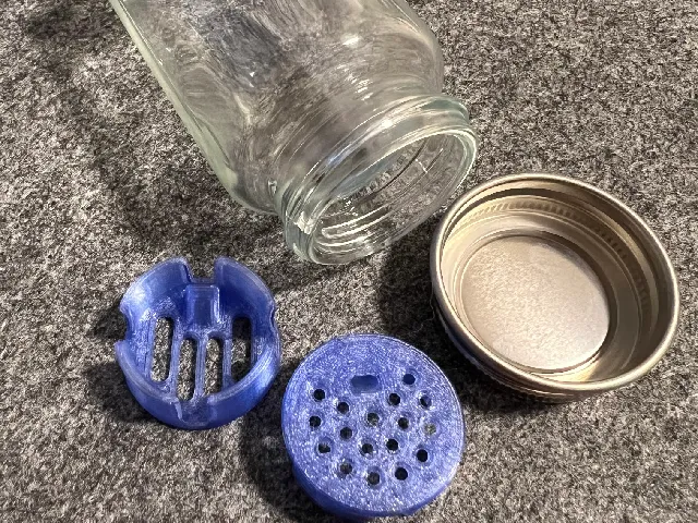 Ikea Guldfisk strainer for spices