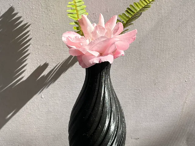 Modern Spiral Vase (Efficient filament usage & support less)