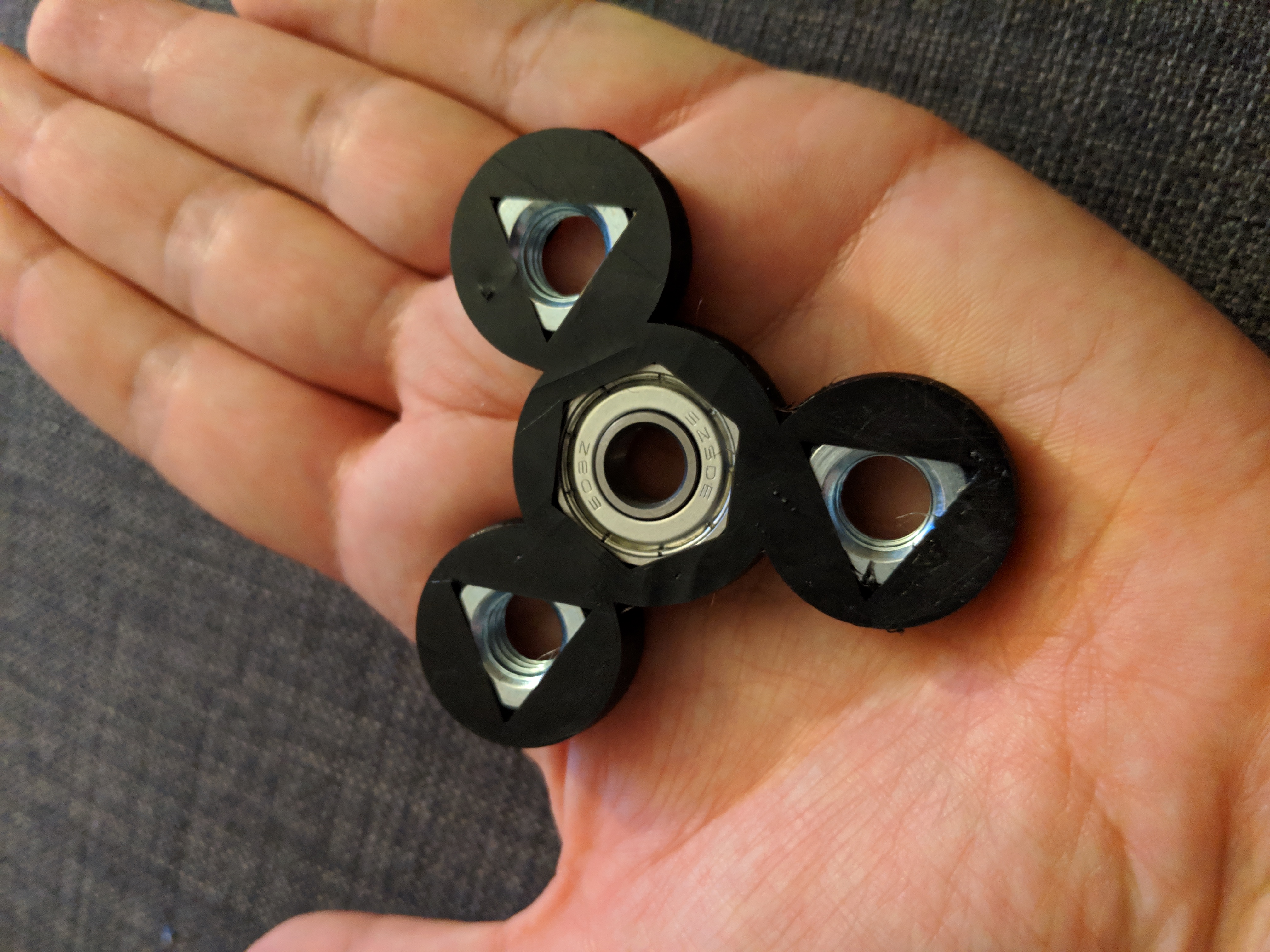 fidget spinner embedded parts test