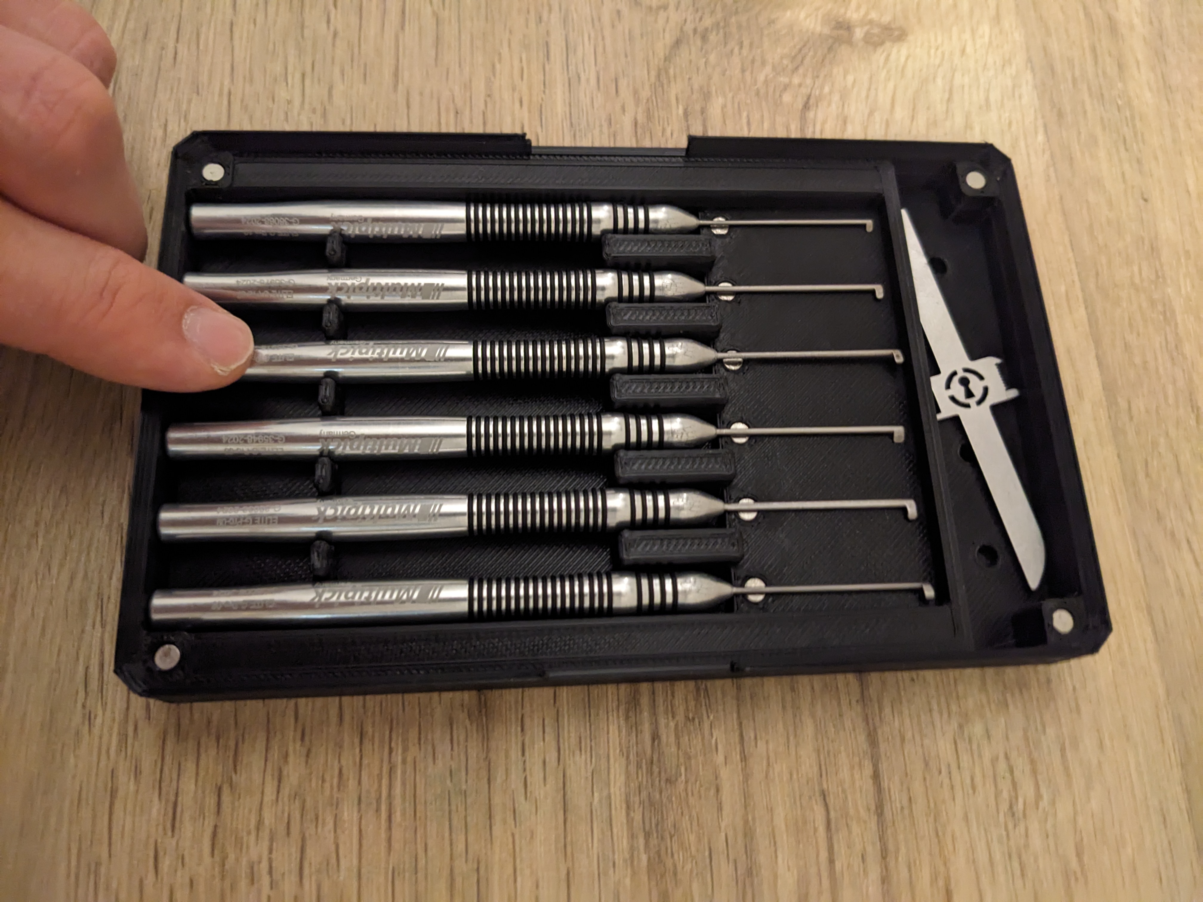 Miniatura 12 do modelo 3D Lock Pick Stack