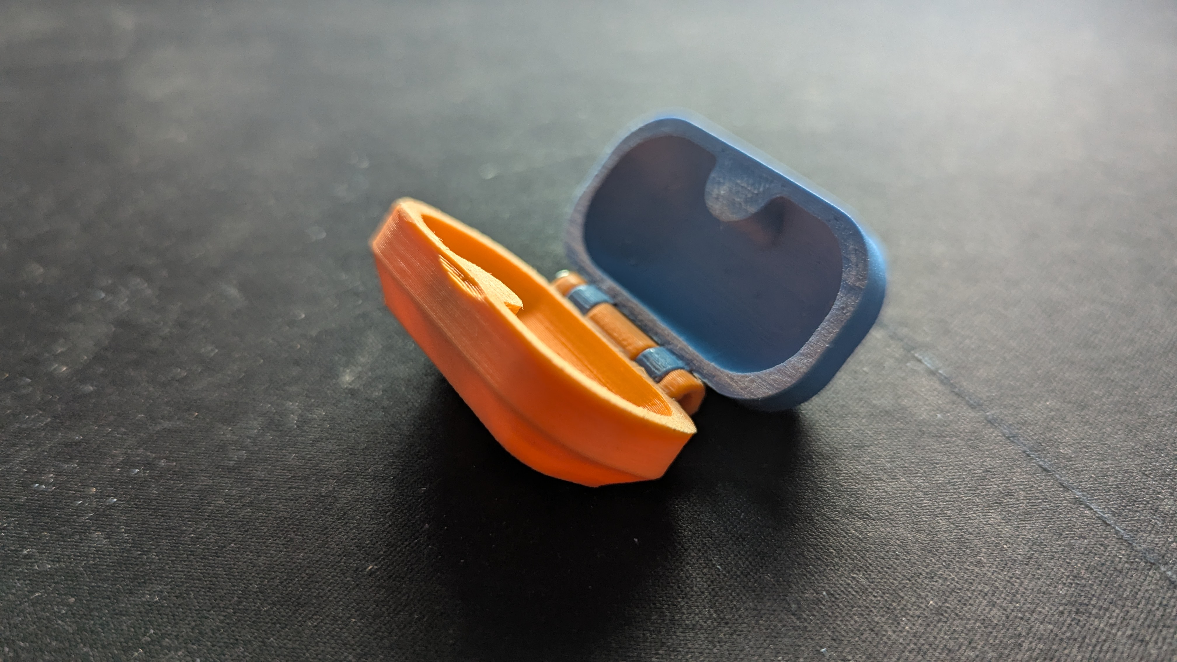 Miniatura 2 do modelo 3D Earplug case