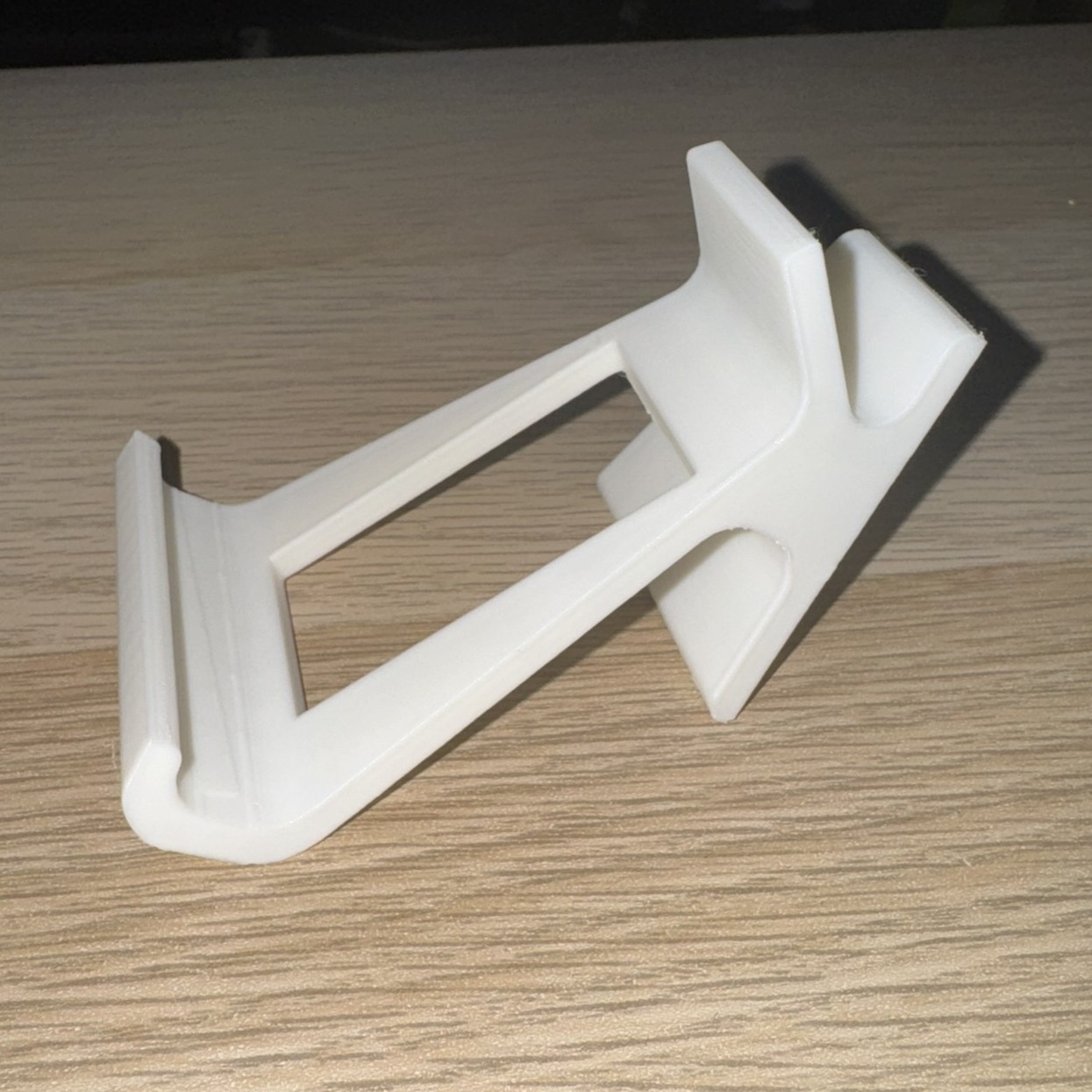 SteamDeck controller wall mount (USB battery door)