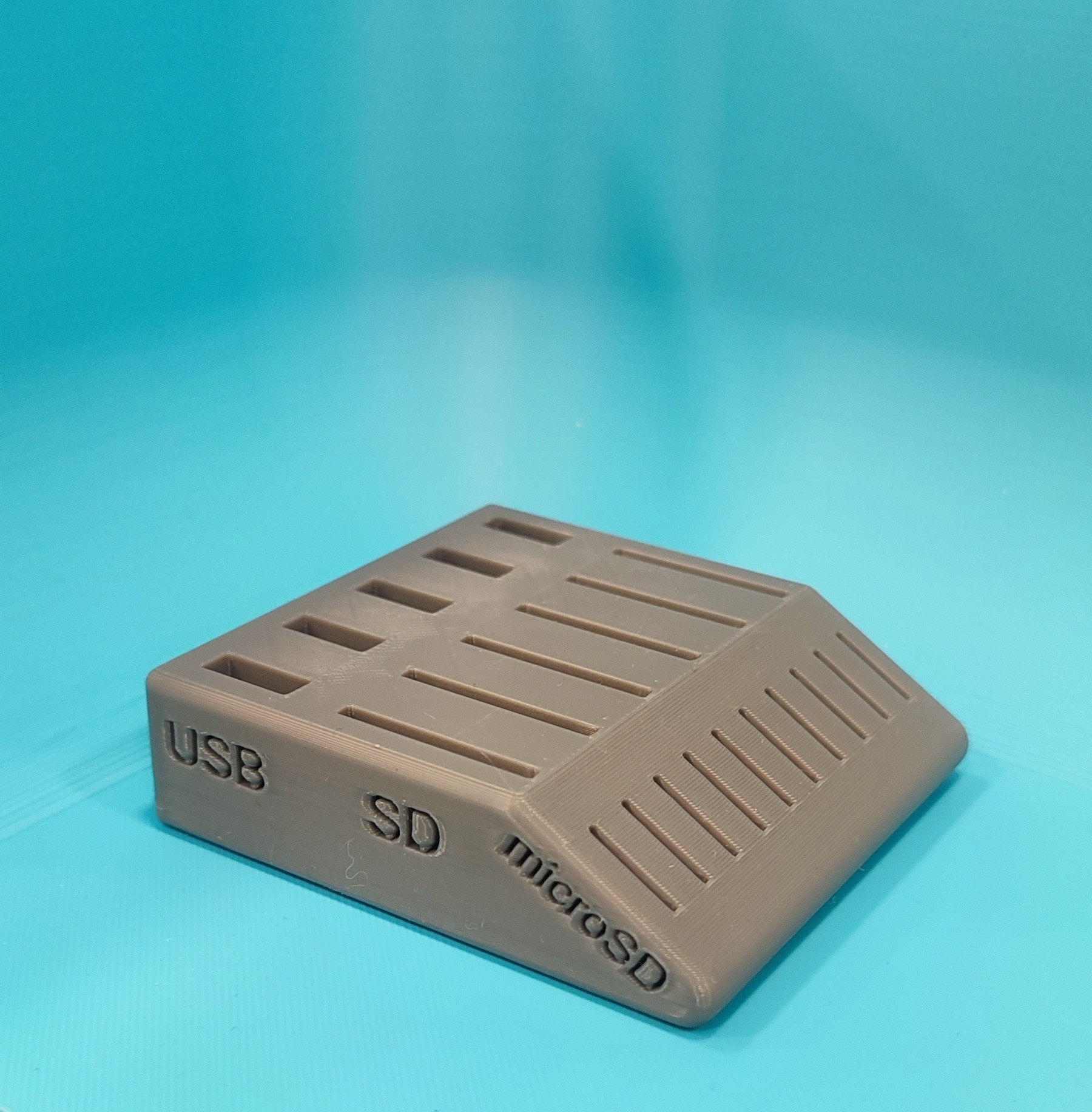 SD, microSD, and USB drive holder — miniatura 2