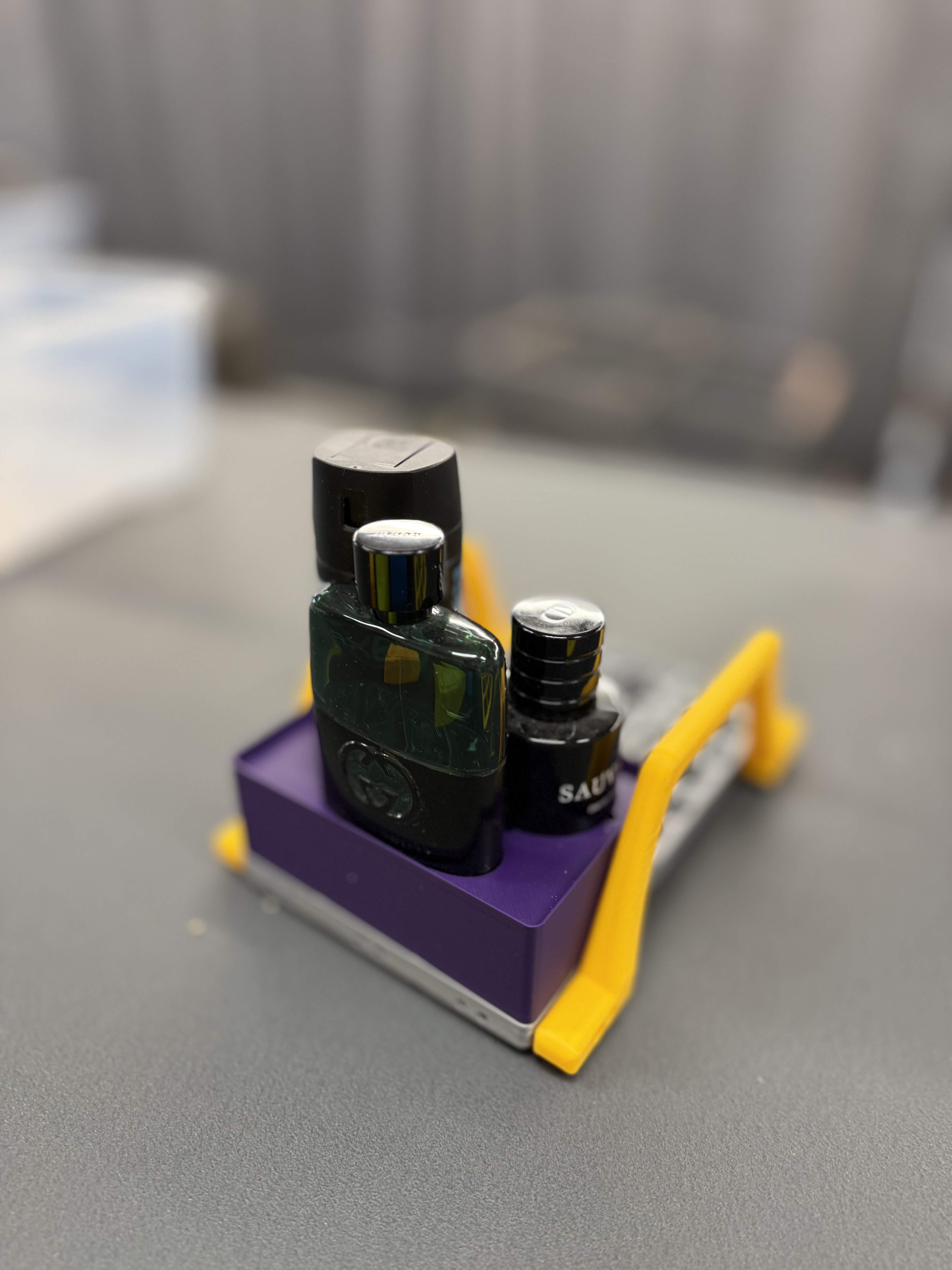 Gridfinity holder for Axe-Deo + Gucci Guility + Dior Savage
