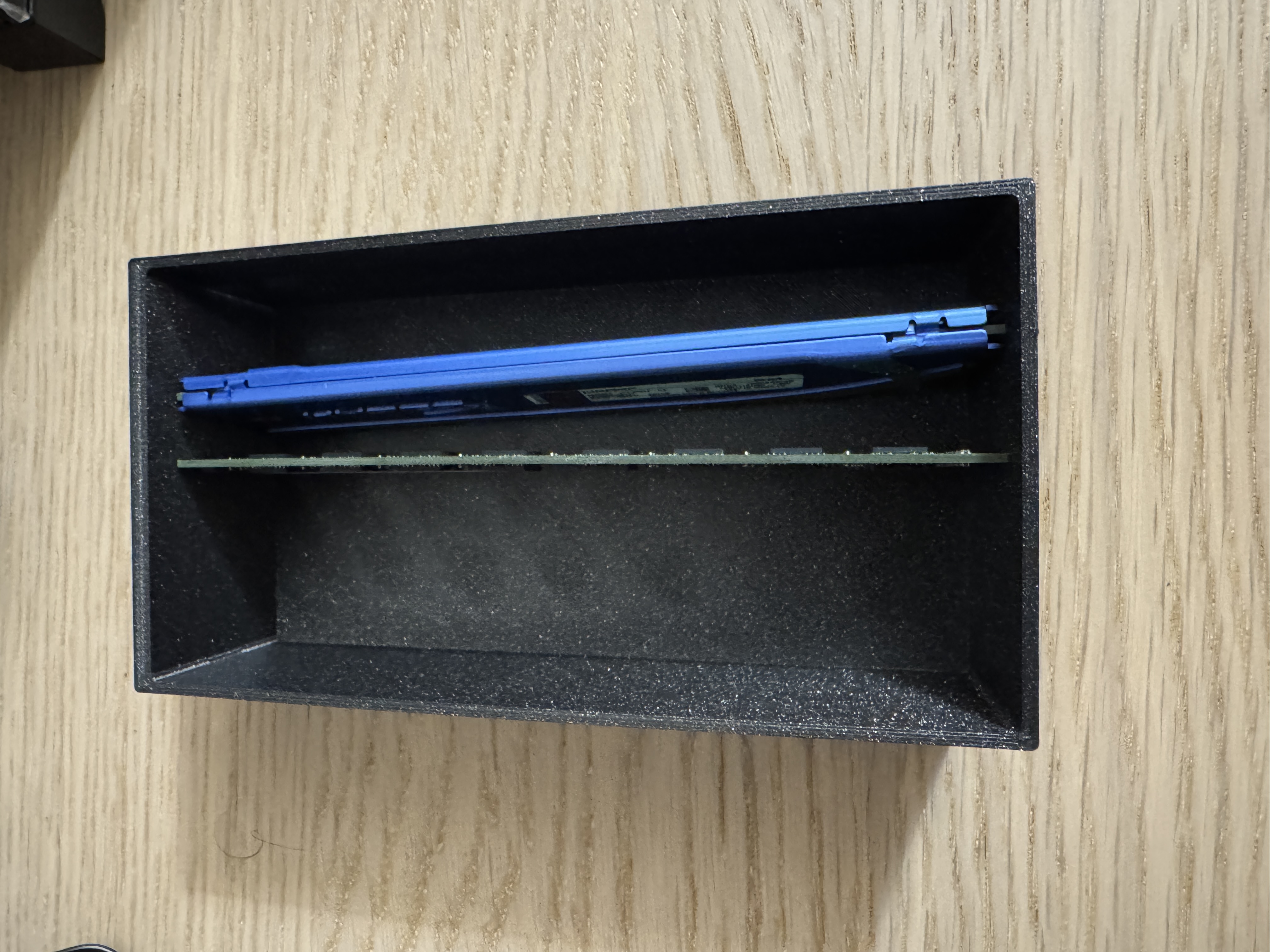 Miniatura 3 do modelo 3D RAM Holder - Stackable