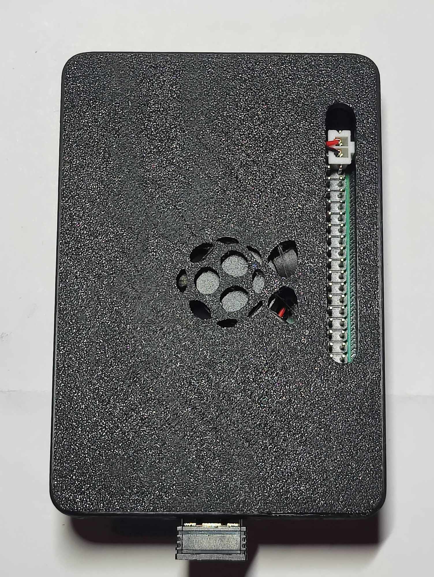 Miniatura 3 do modelo 3D Raspberry Pi 4b simple snap together case