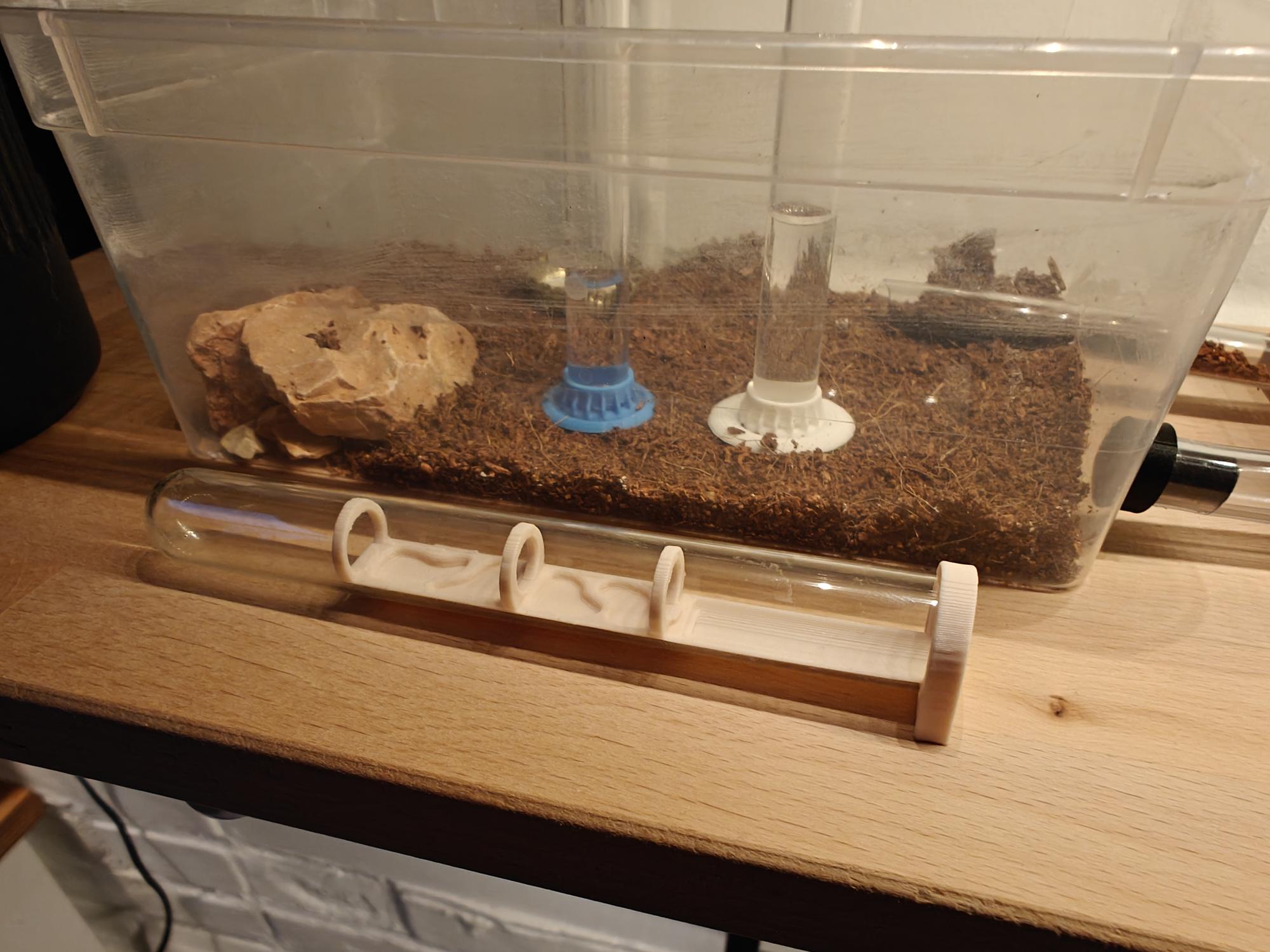 test tube insert/connector for stackable Antnest V7