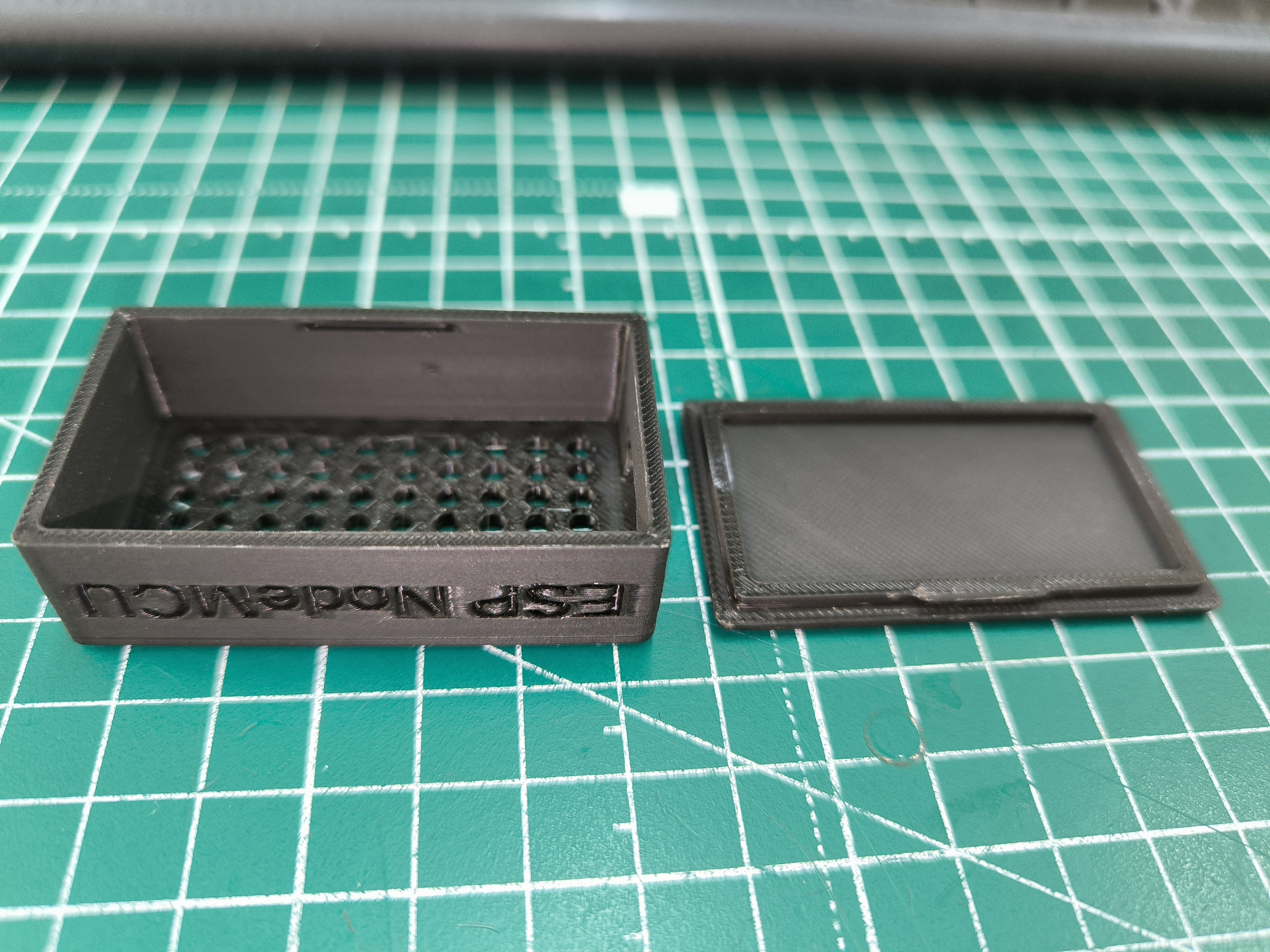 Case NodeMCU