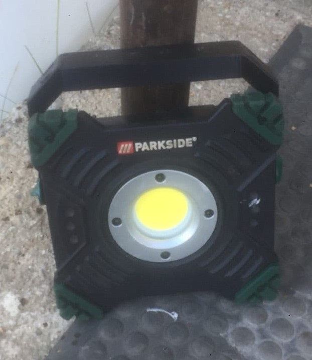 Magnetic handle for Parkside akku LED light/reflector