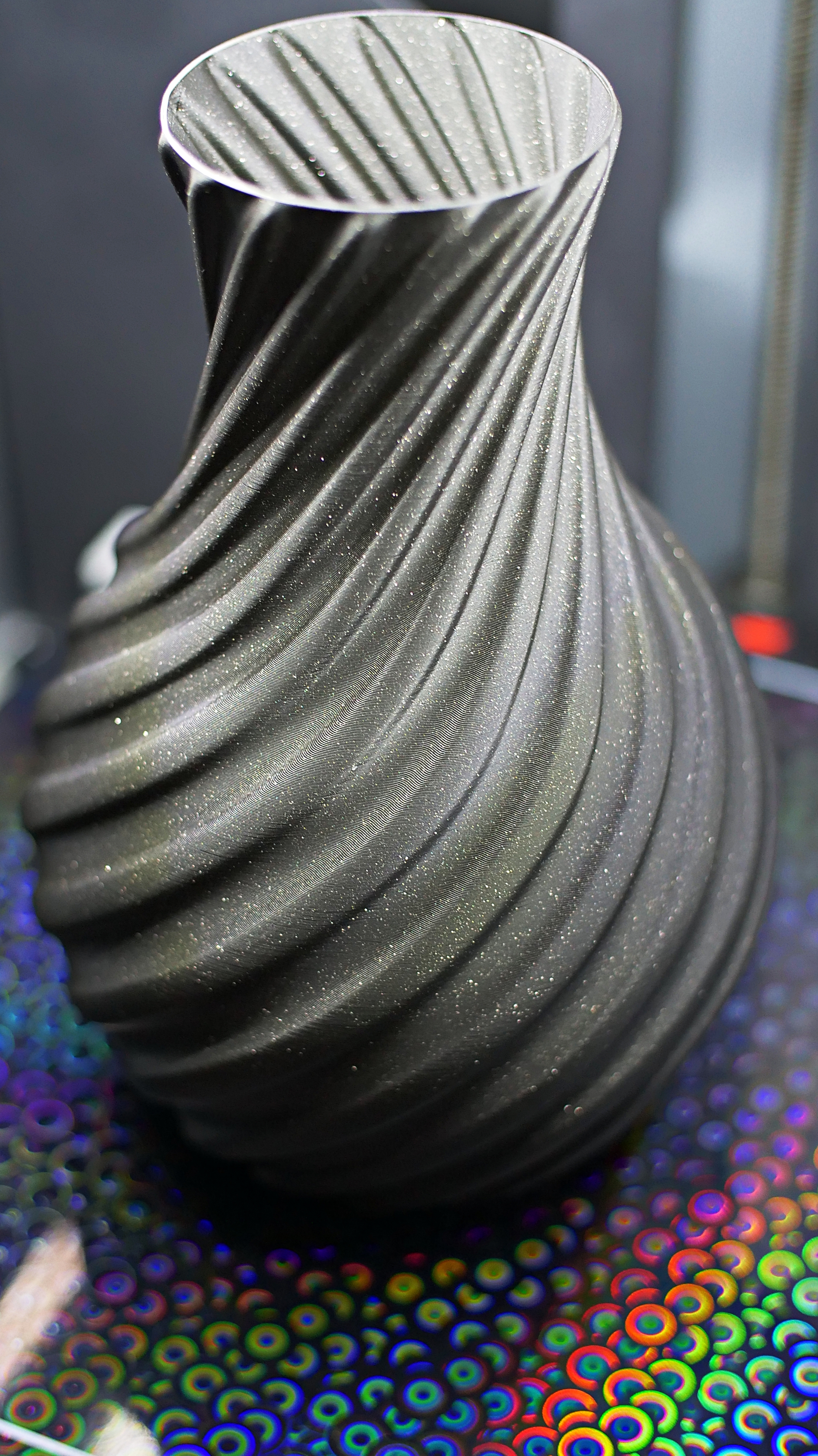 Miniatura 3 do modelo 3D Spiral Vase  Twisted Spiral Vase Vase Spiral Vase Spiral Vase Flower curved vase Flower vase vase vase vase vase vase vase