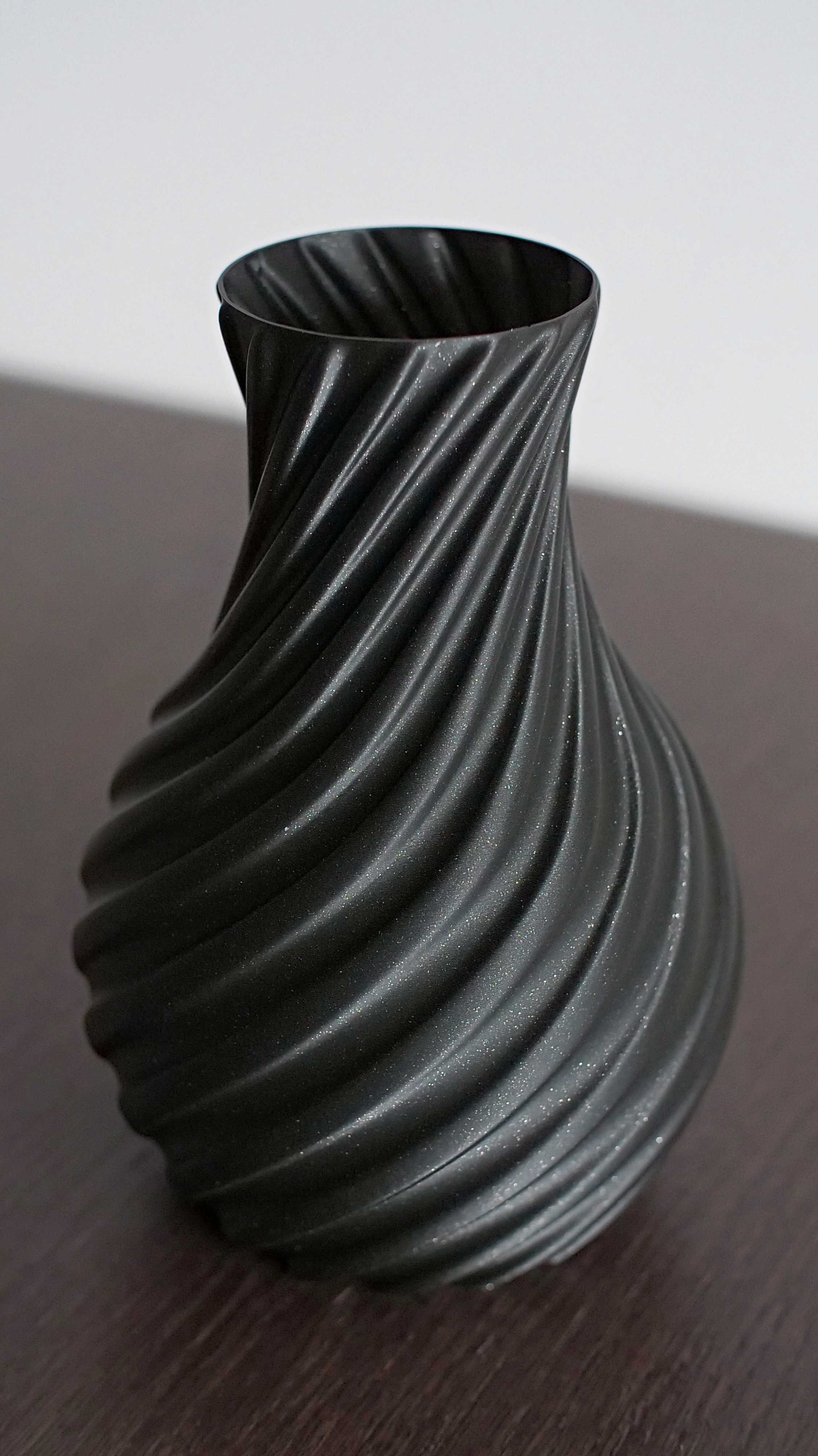 Miniatura 4 do modelo 3D Spiral Vase  Twisted Spiral Vase Vase Spiral Vase Spiral Vase Flower curved vase Flower vase vase vase vase vase vase vase