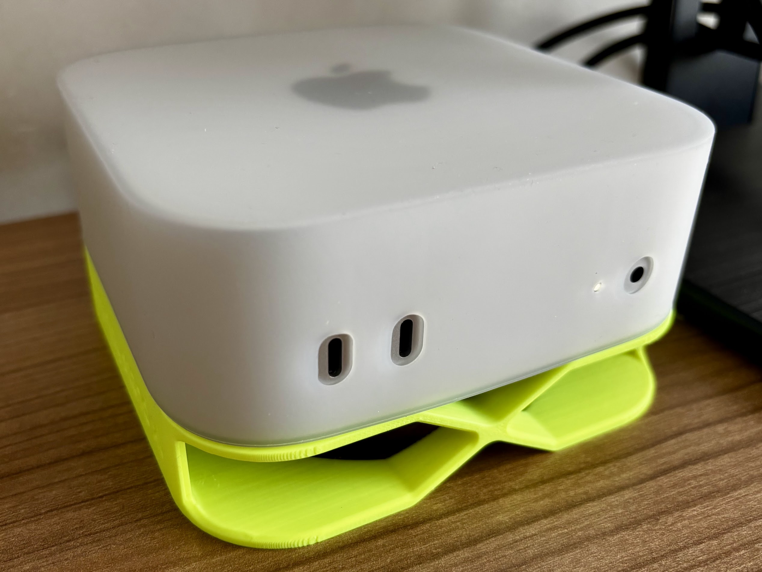 Miniatura 5 do modelo 3D Mac Mini M4 Desktop Infinity Stand