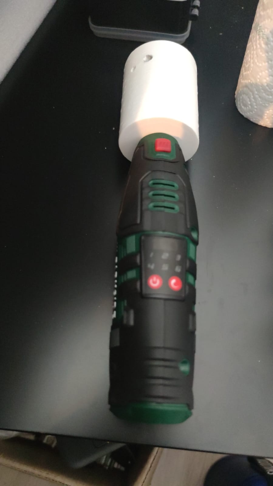 Battery powered tungsten grinder for WIG welding