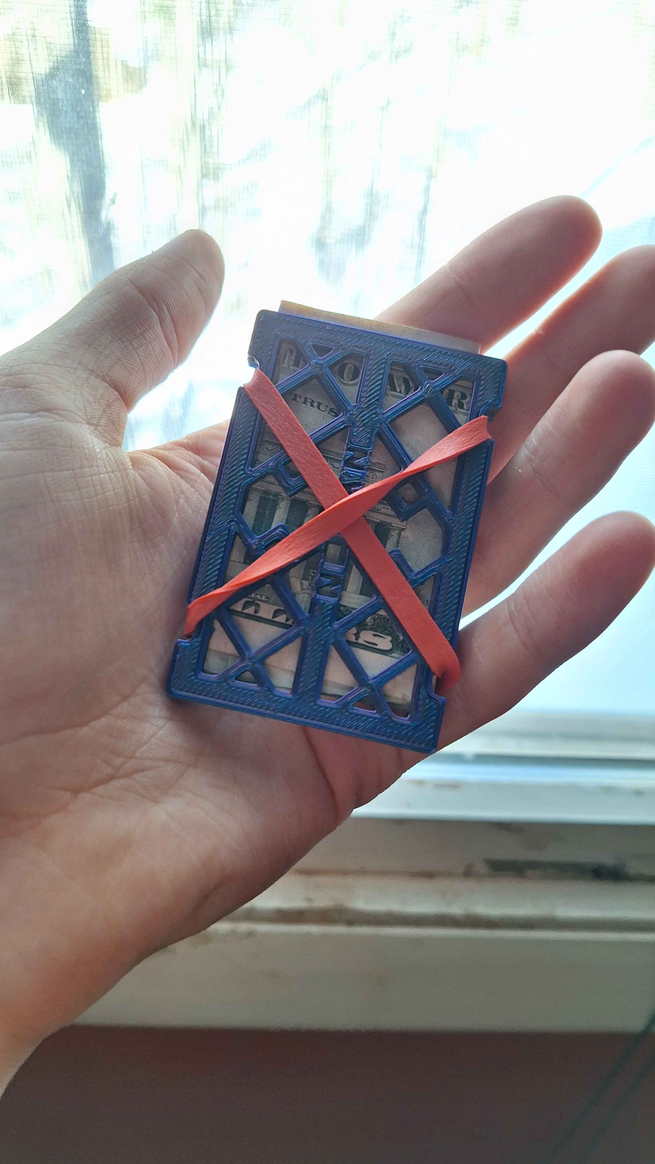 slim minimalist cash wallet