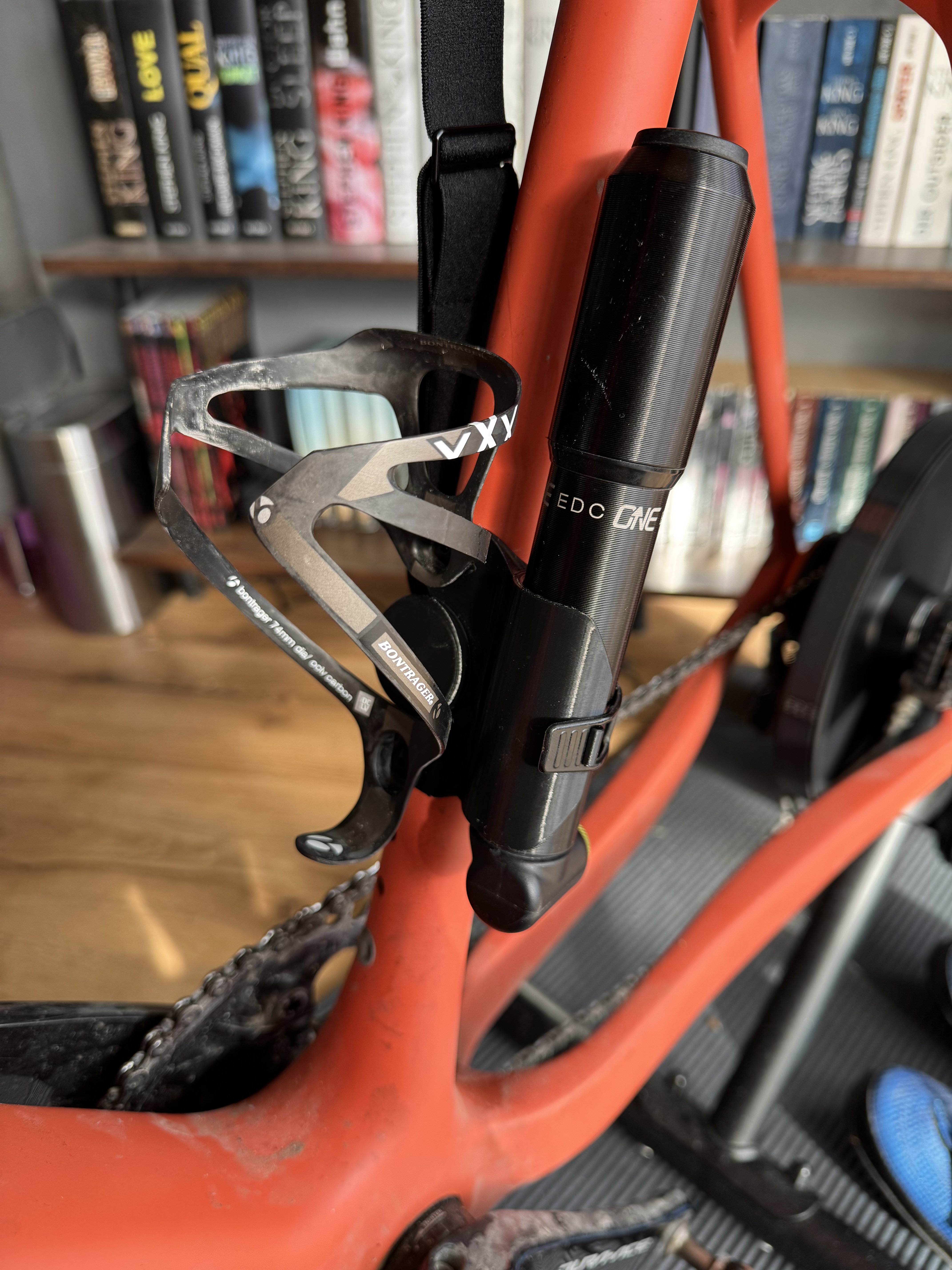 OneUp EDC Pump Bottle Cage Mount with integrated Airtag
