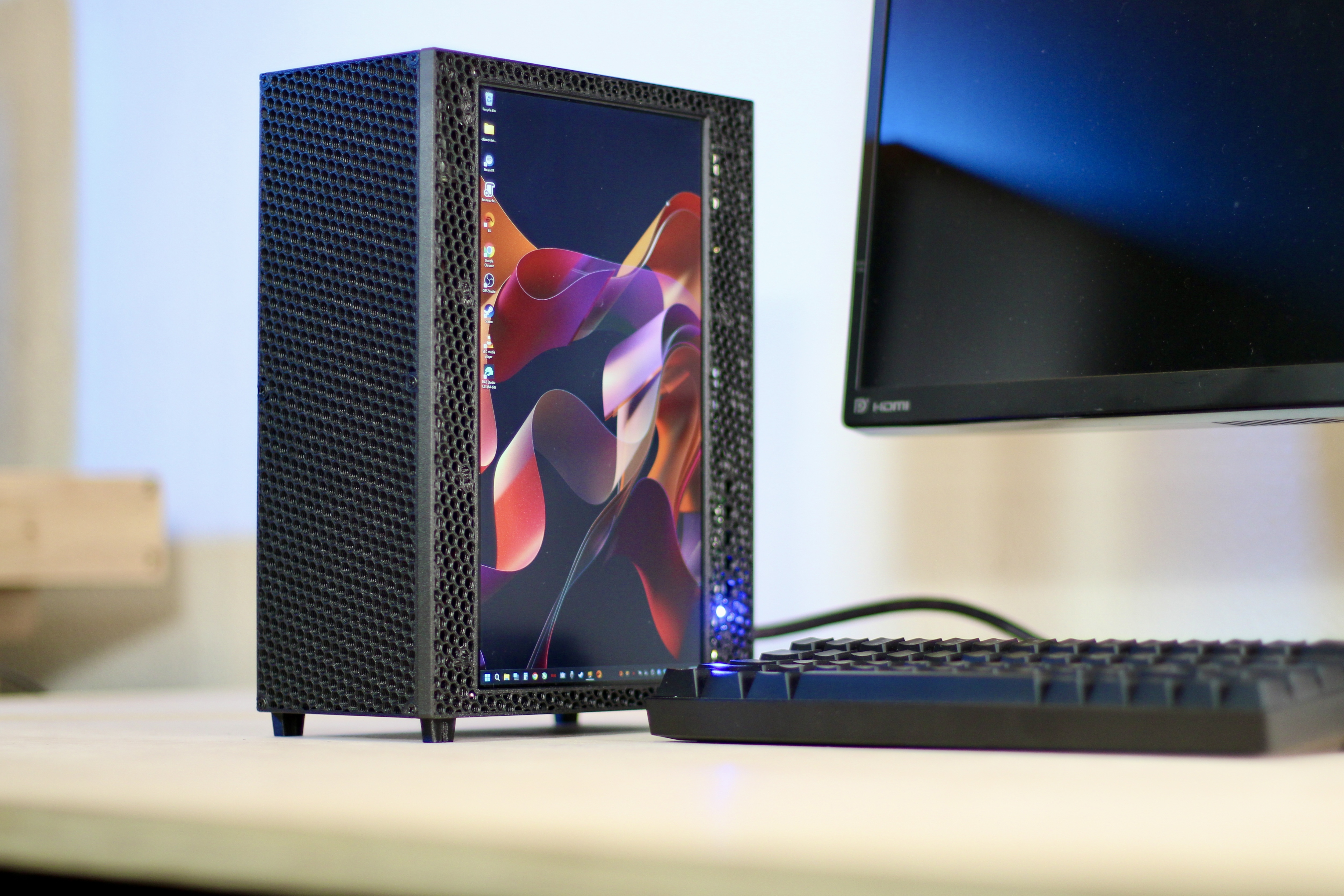 SUG-TROT-VDU PC Case