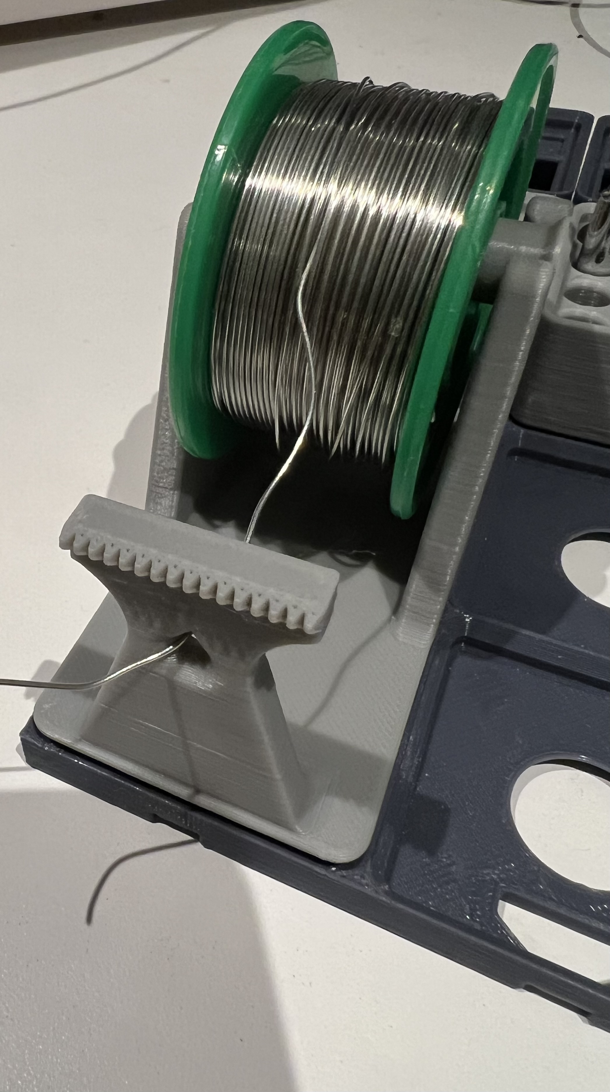 Wire/Solder/Tape holder 2x1 gridfinity Refined