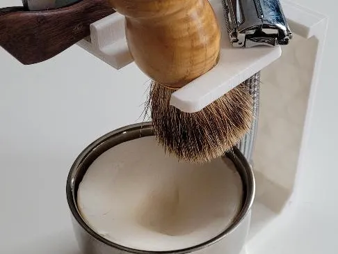 Gentlemans shaving set holder
